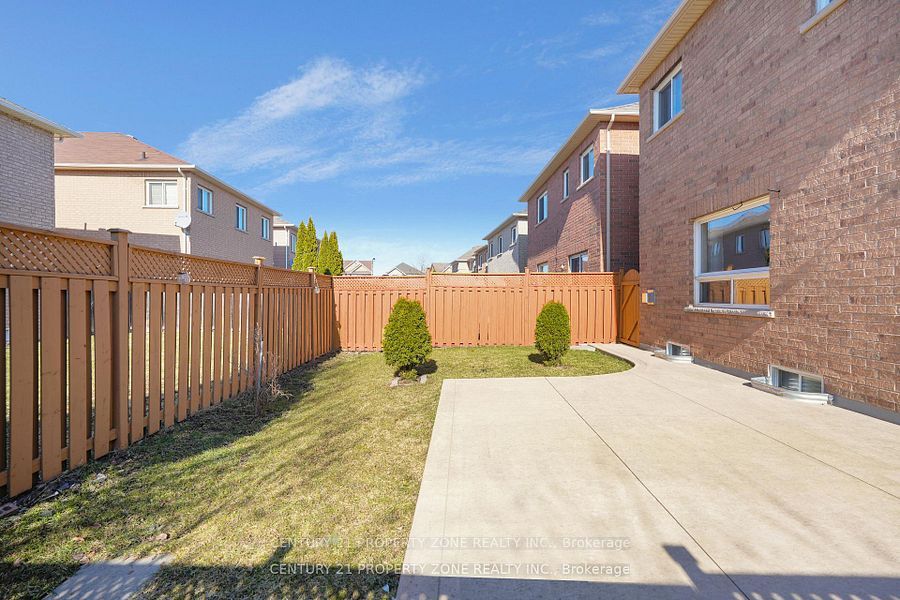 43 Alice Springs Crescent Property Photo 40