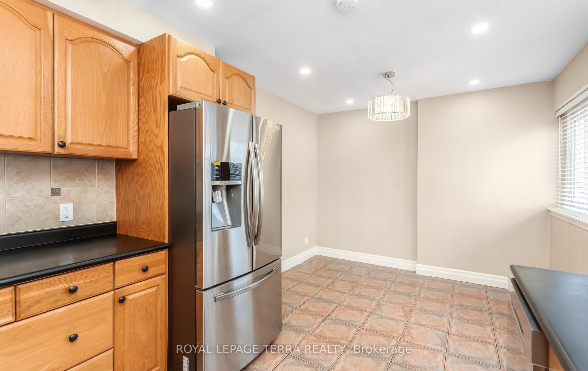 2475 Brookhurst Road Property Photo 10