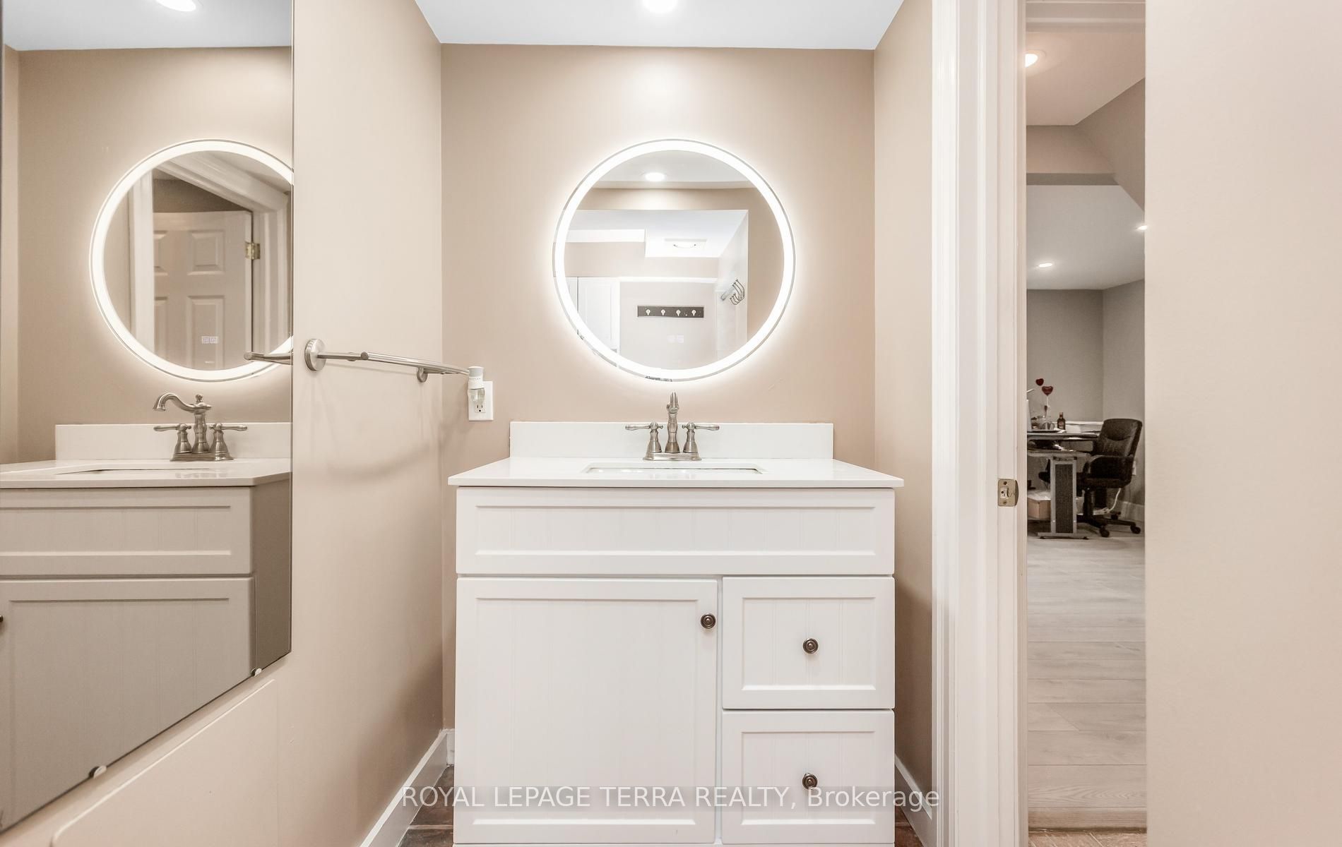 2475 Brookhurst Road Property Photo 25