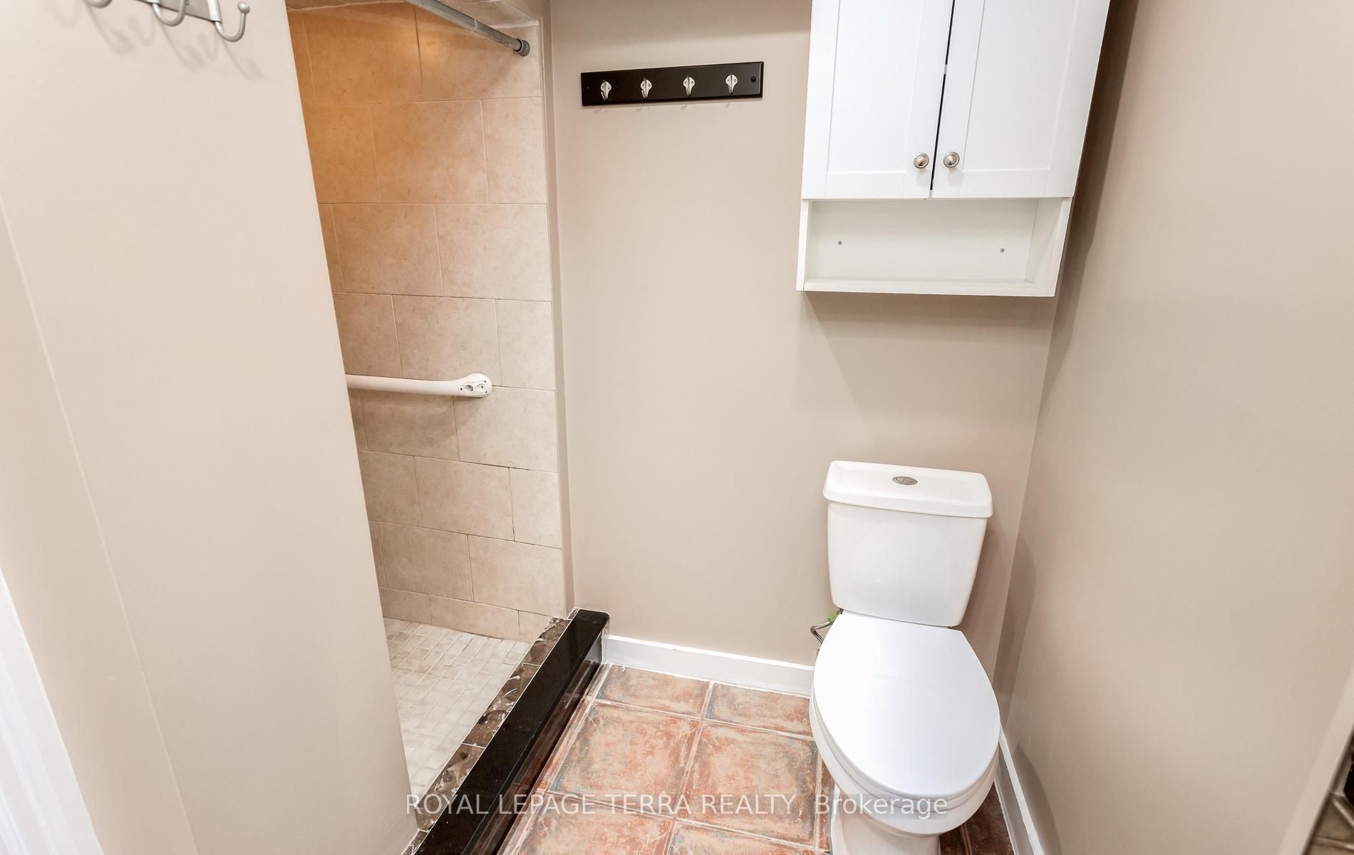 2475 Brookhurst Road Property Photo 27