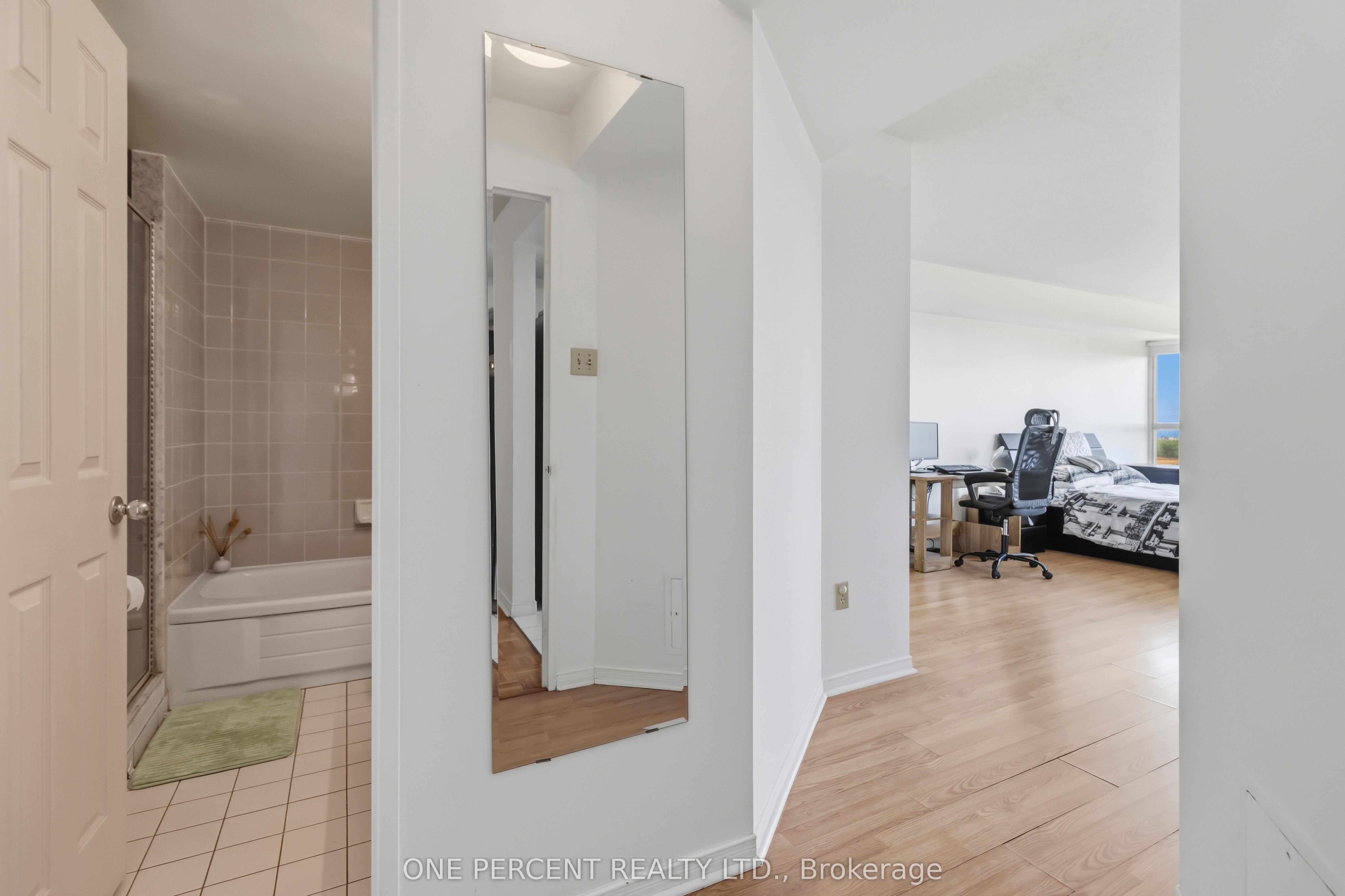 400 Webb Drive 1002 Property Photo 20