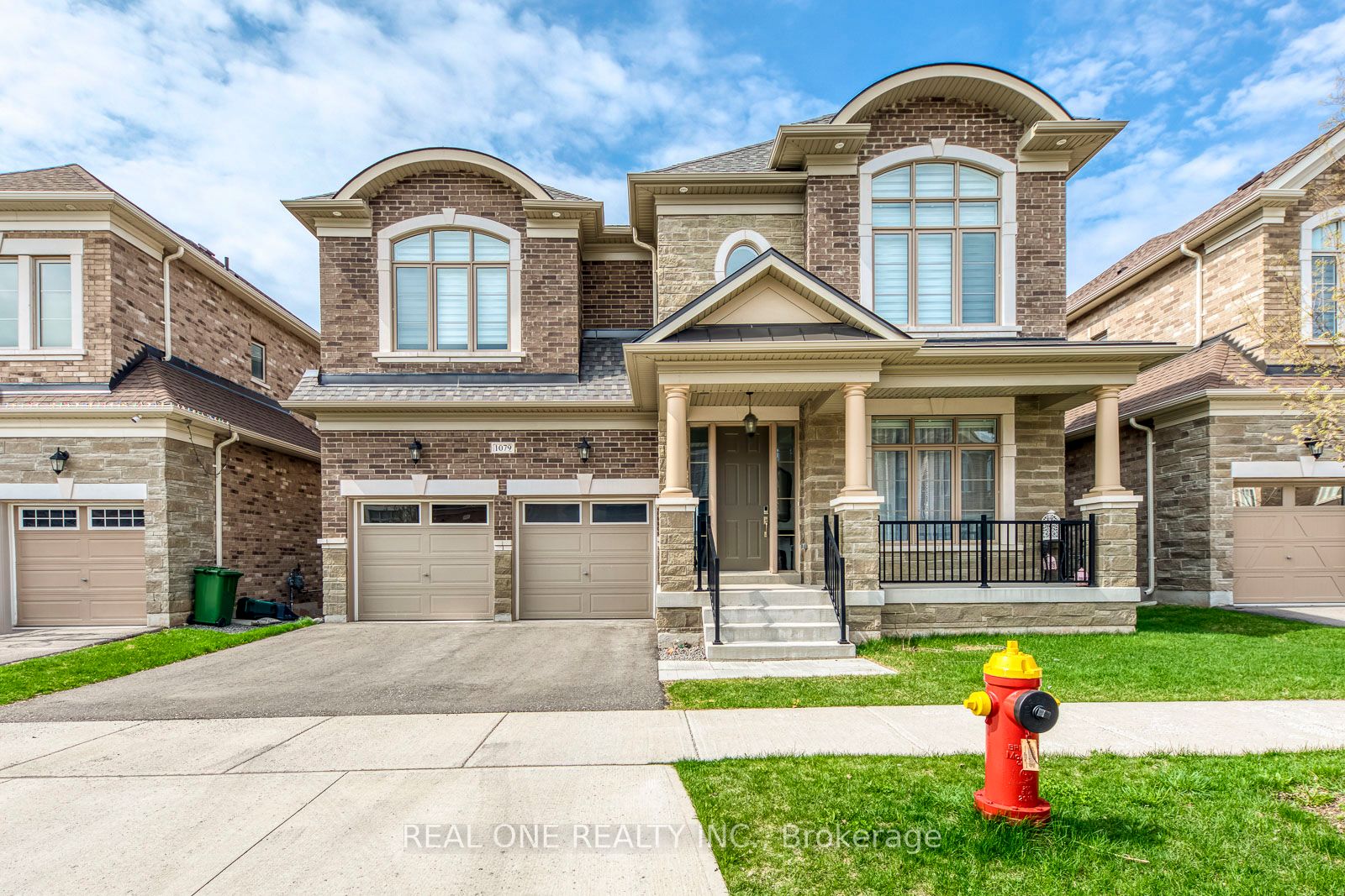 1079 John Laird Circle Property Photo 1