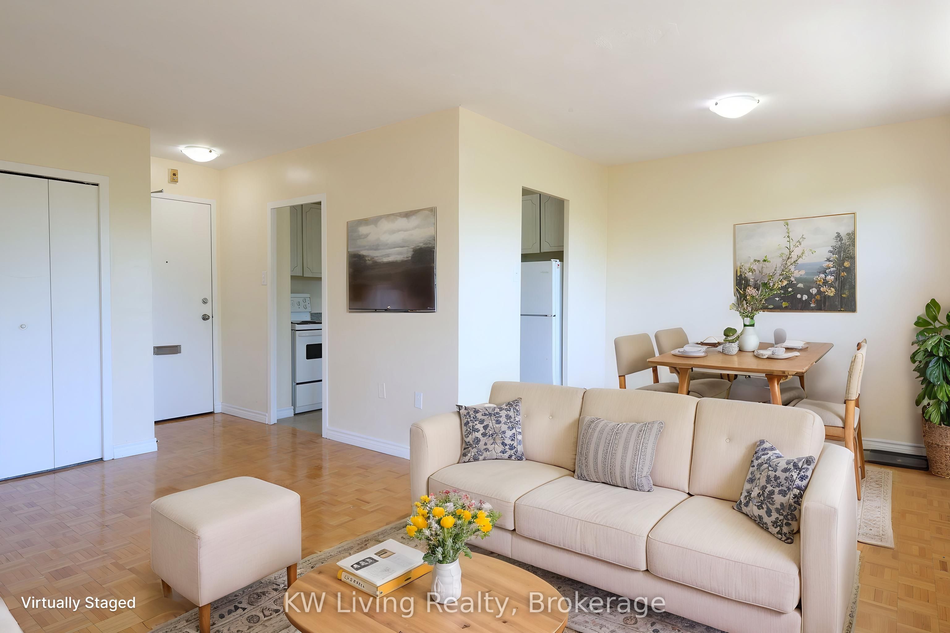 480 Lakeshore Road E 506 Property Photo 4