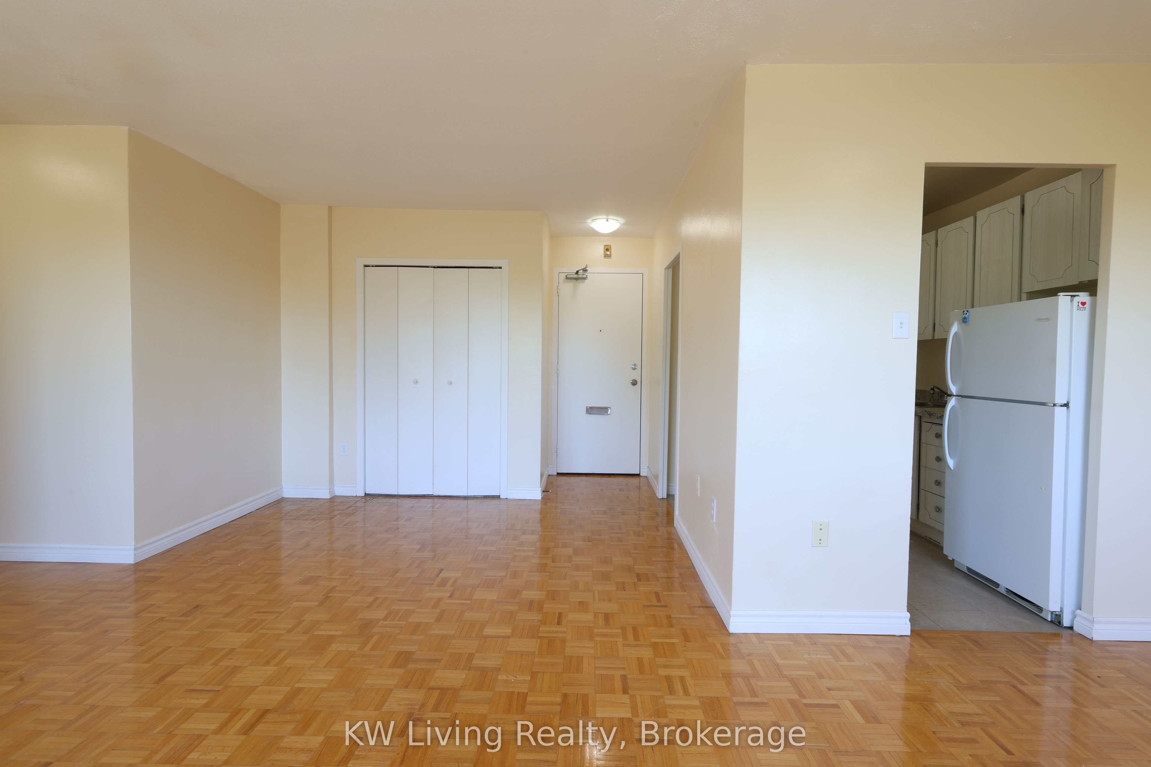 480 Lakeshore Road E 506 Property Photo 5