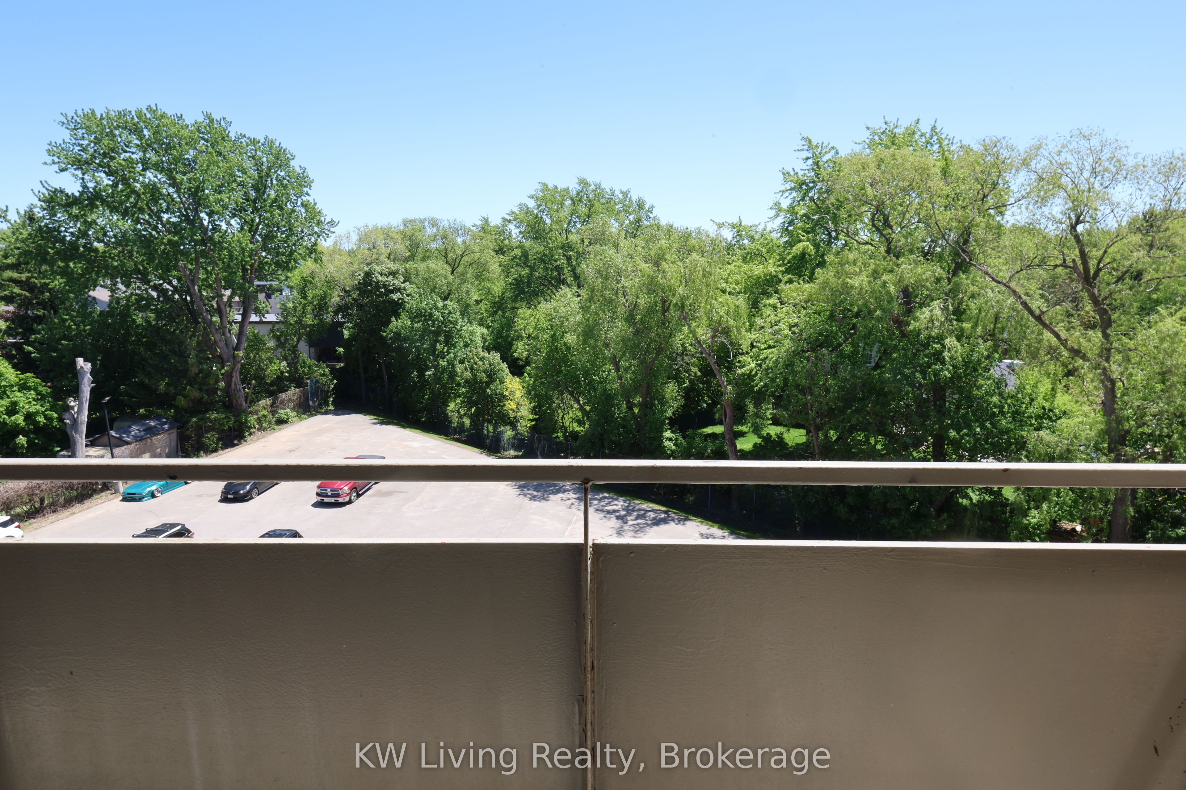480 Lakeshore Road E 506 Property Photo 7