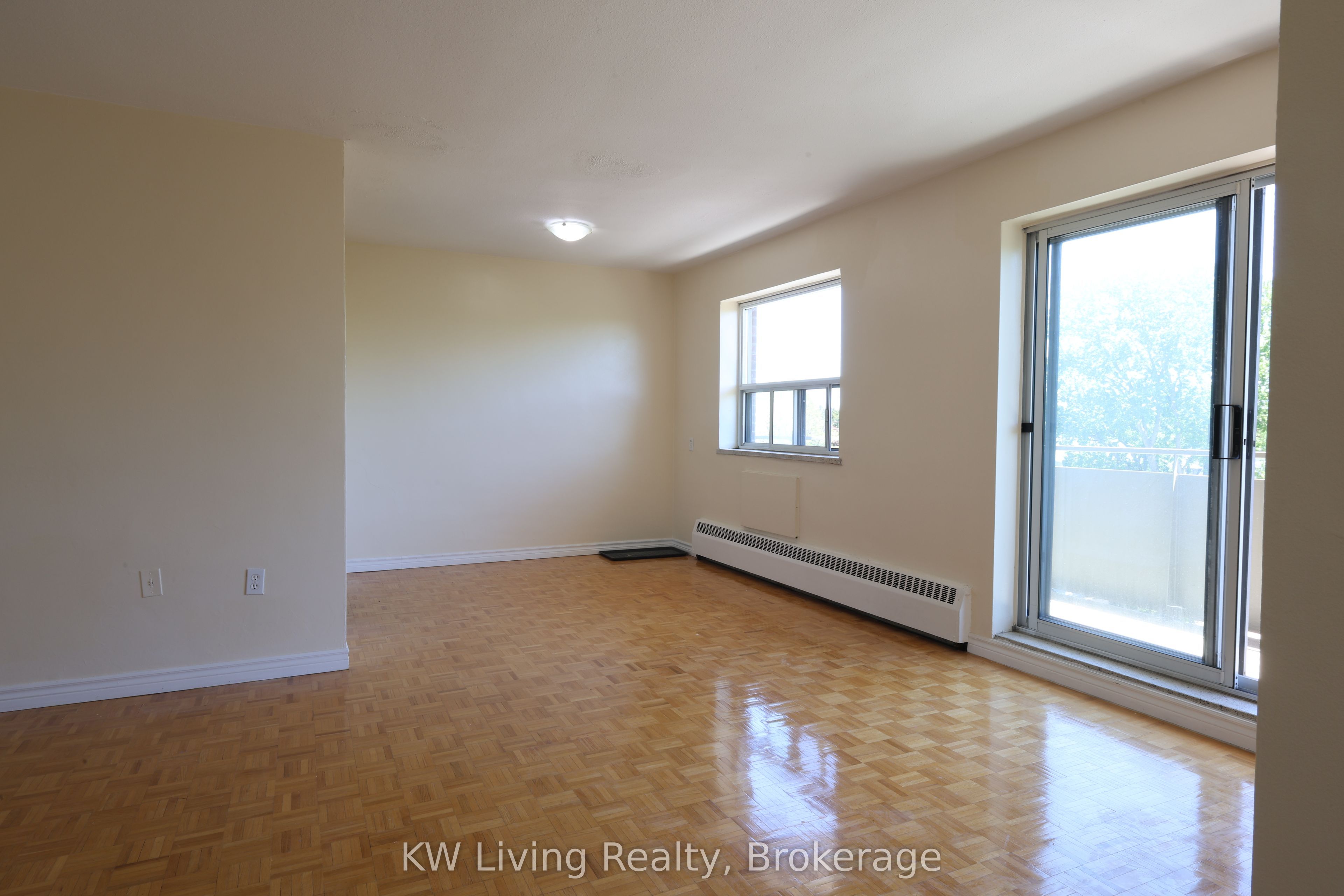 480 Lakeshore Road E 506 Property Photo 13