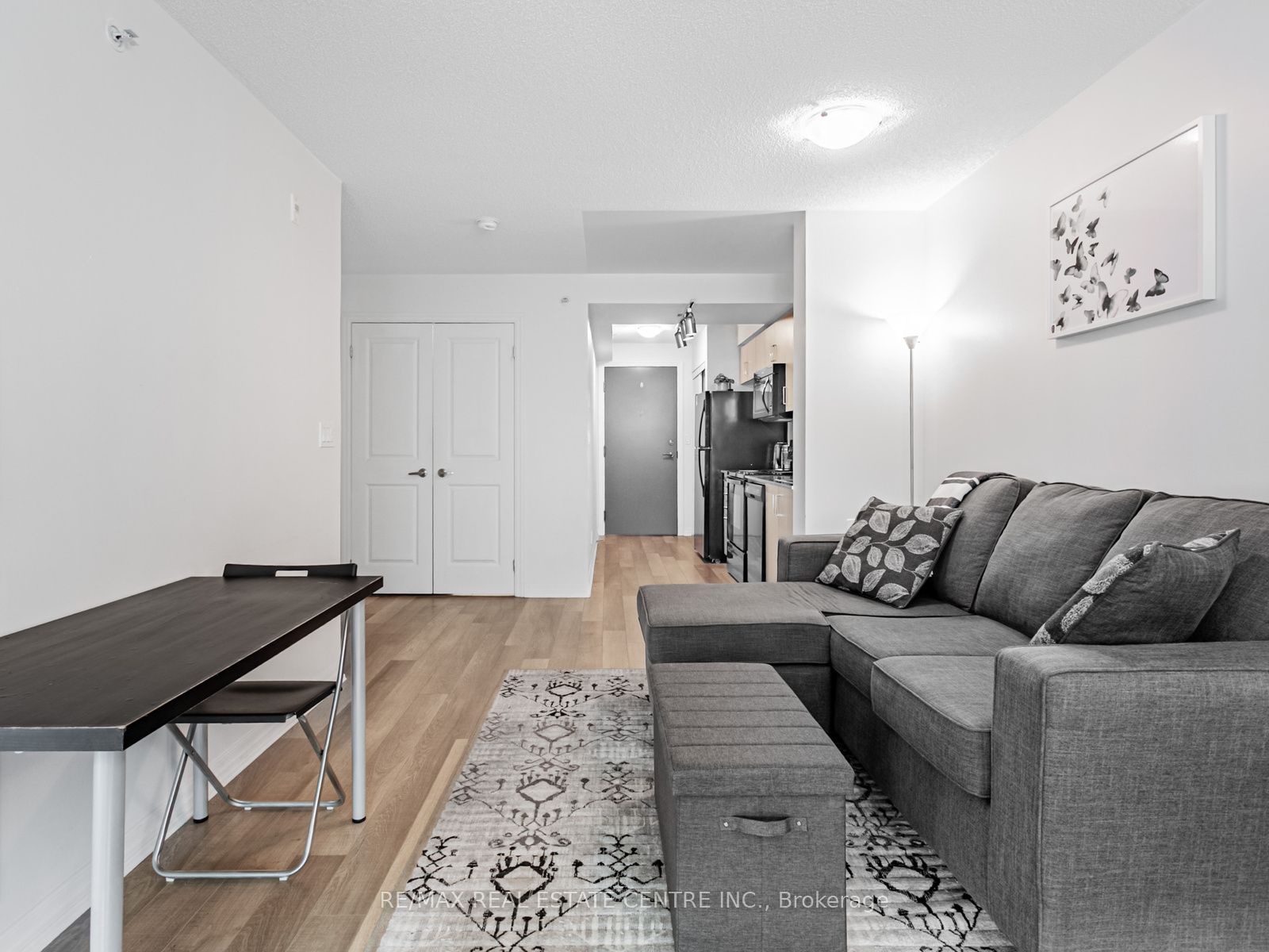 80 Esther Lorrie Drive 720 Property Photo 11