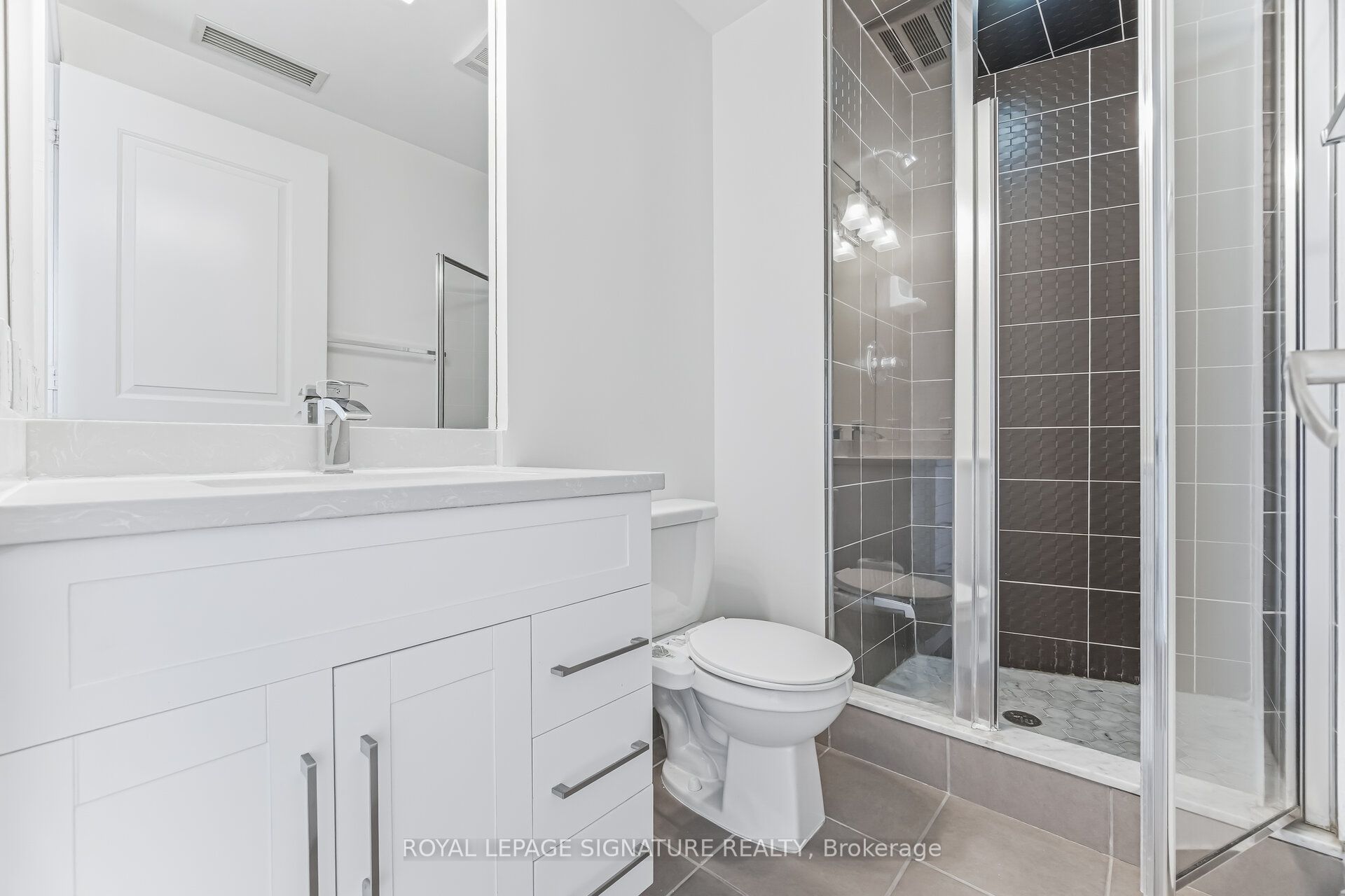 330 Burnhamthorpe Road W 1402 Property Photo 27
