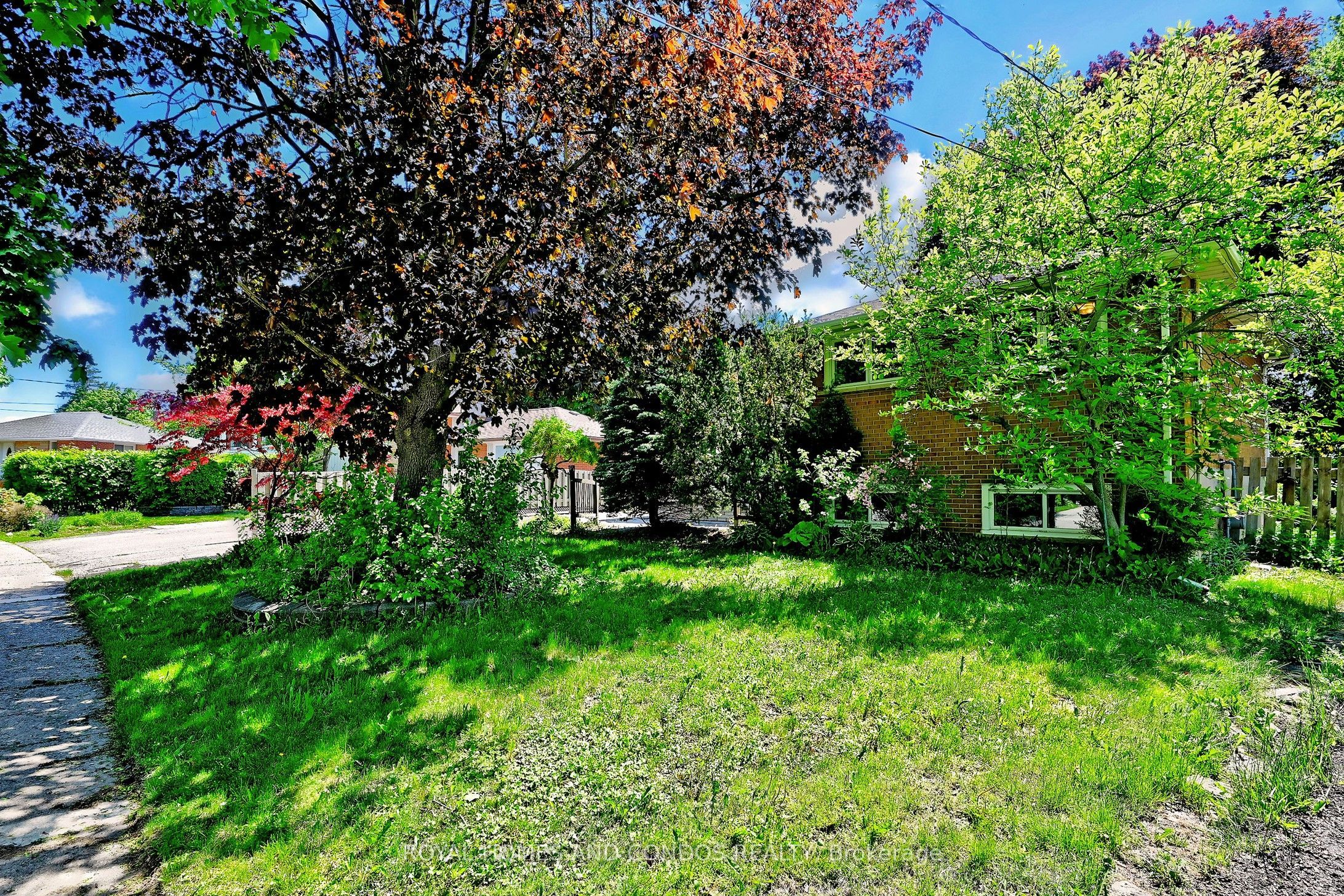 6 Raylawn Crescent Property Photo 2
