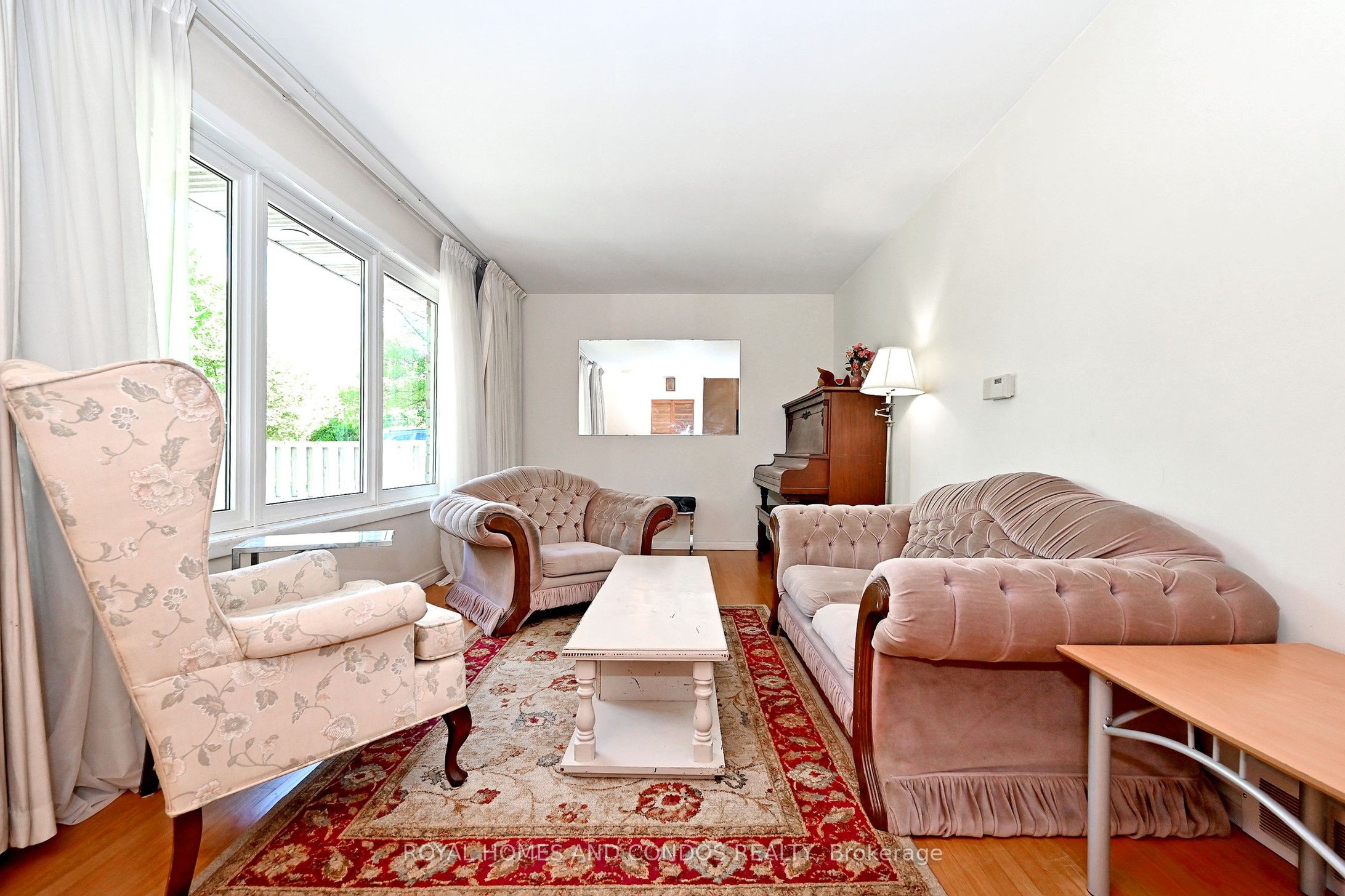 6 Raylawn Crescent Property Photo 9