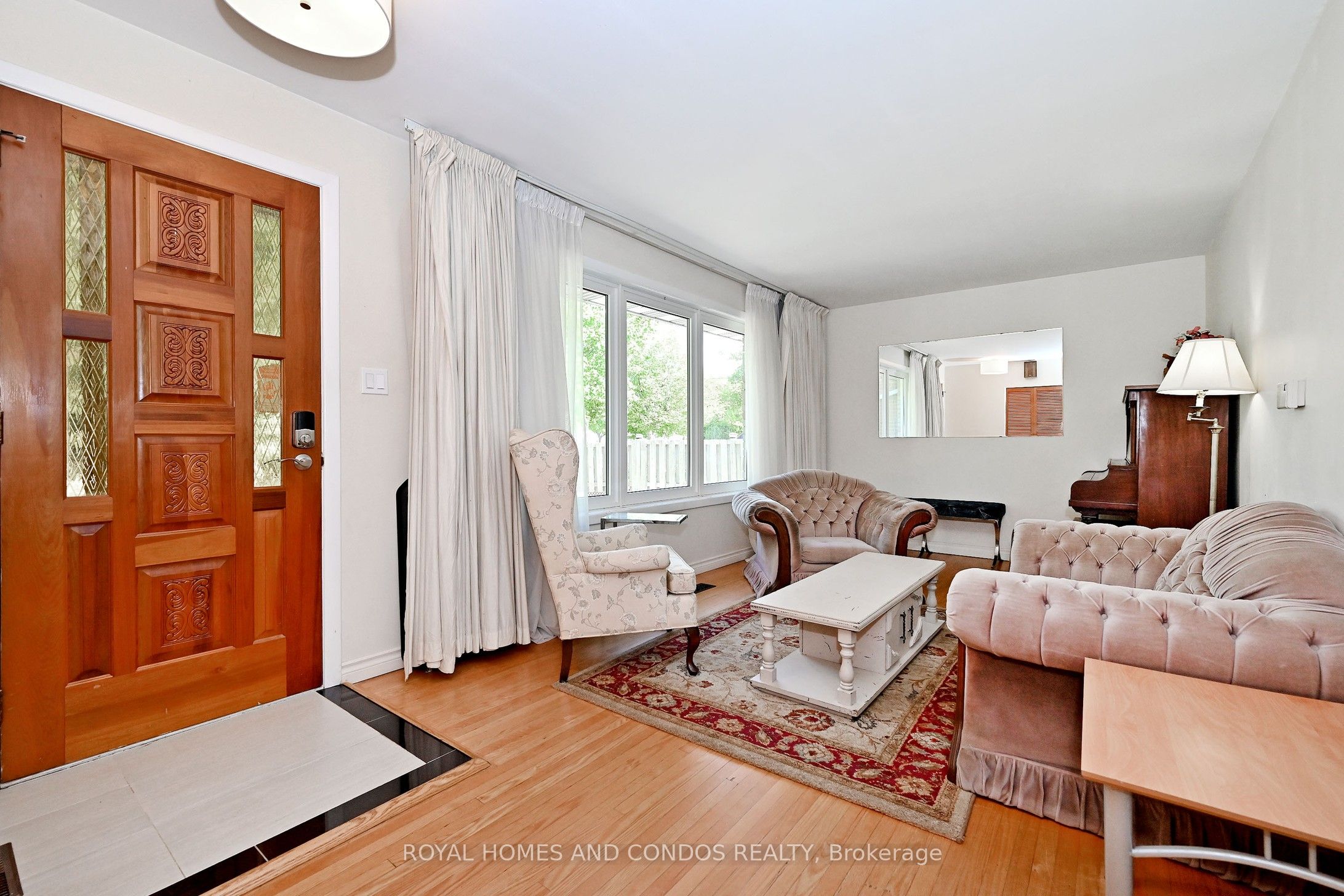 6 Raylawn Crescent Property Photo 11