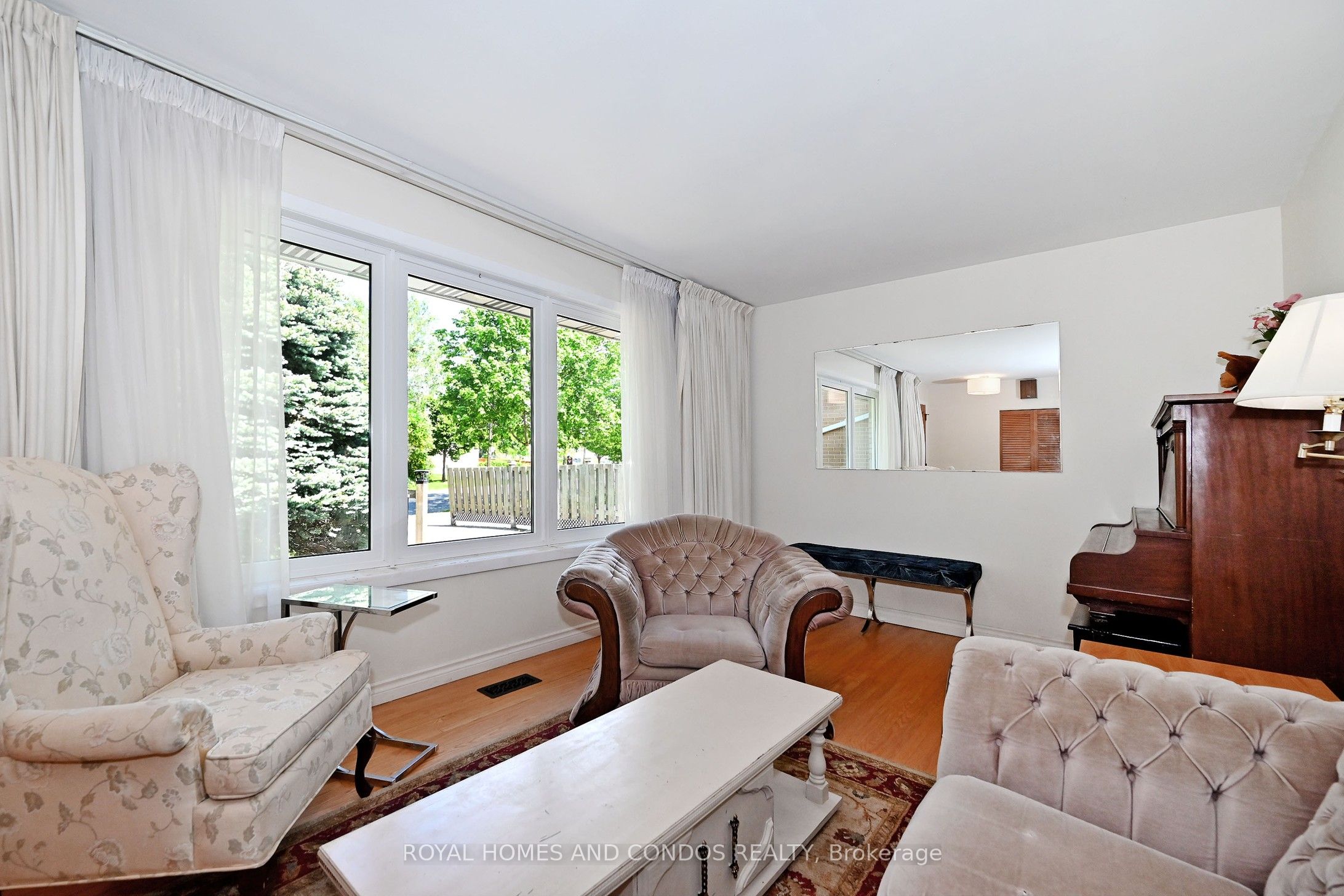 6 Raylawn Crescent Property Photo 12