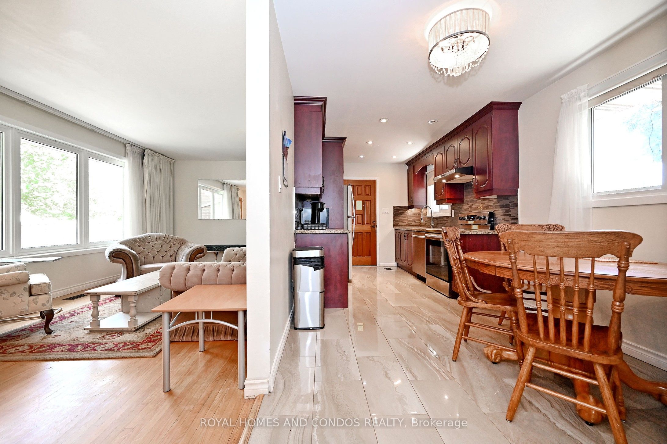 6 Raylawn Crescent Property Photo 15