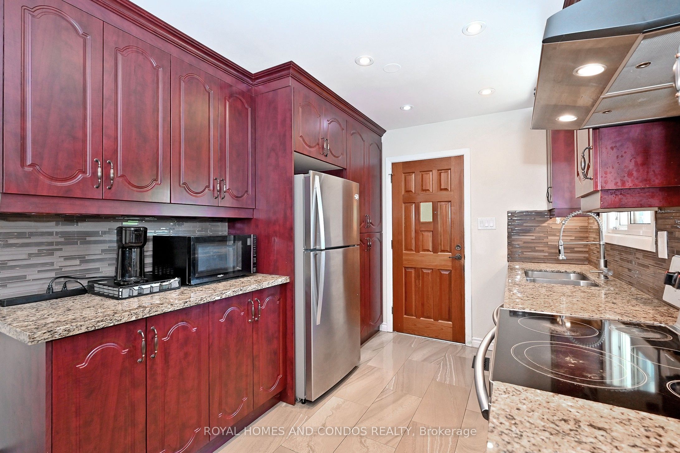 6 Raylawn Crescent Property Photo 19