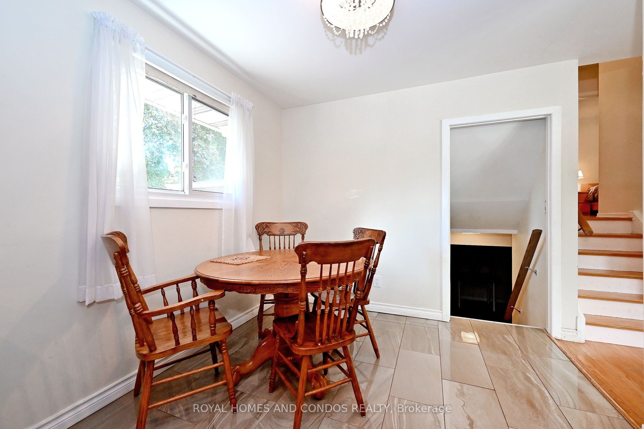 6 Raylawn Crescent Property Photo 25
