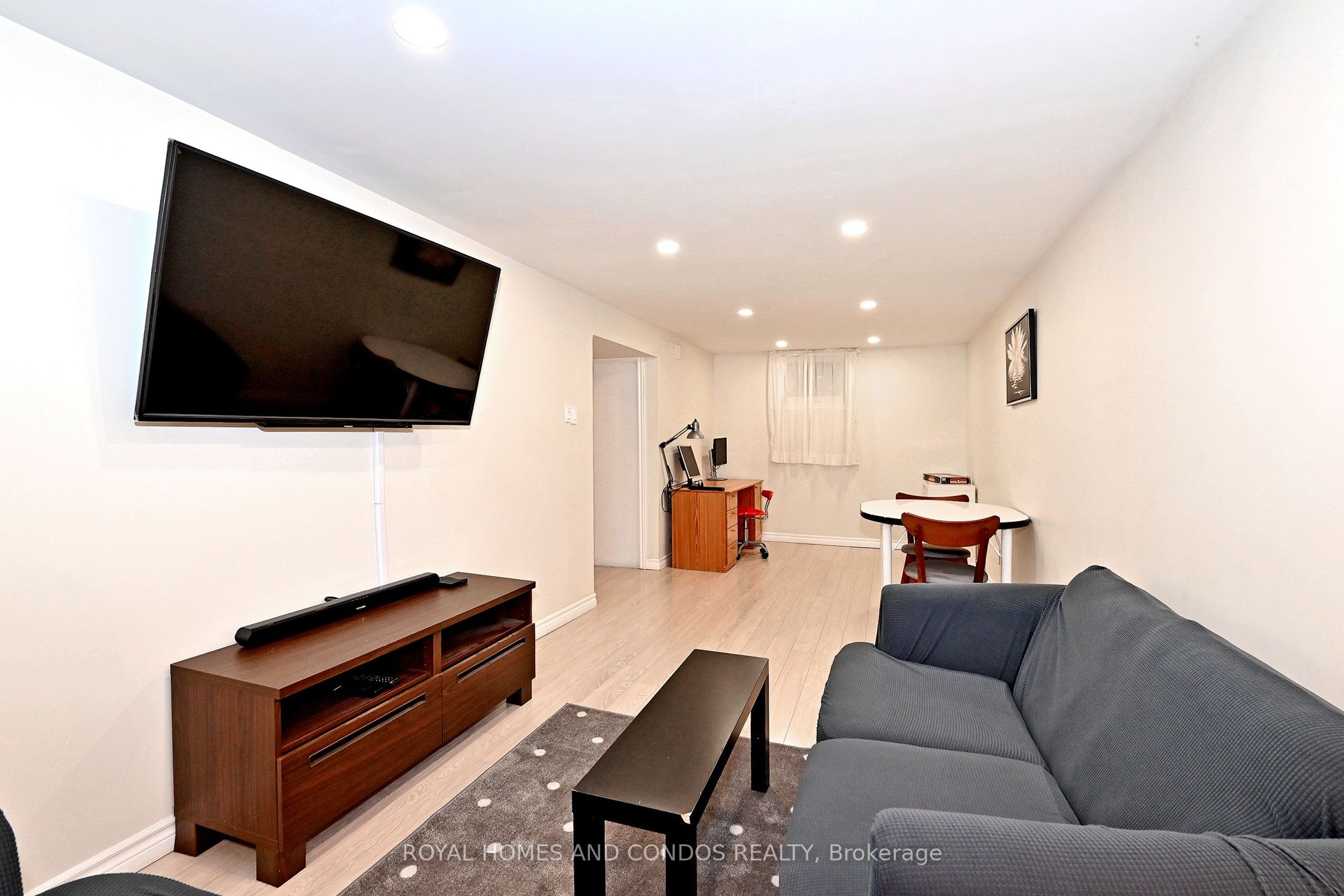 6 Raylawn Crescent Property Photo 43