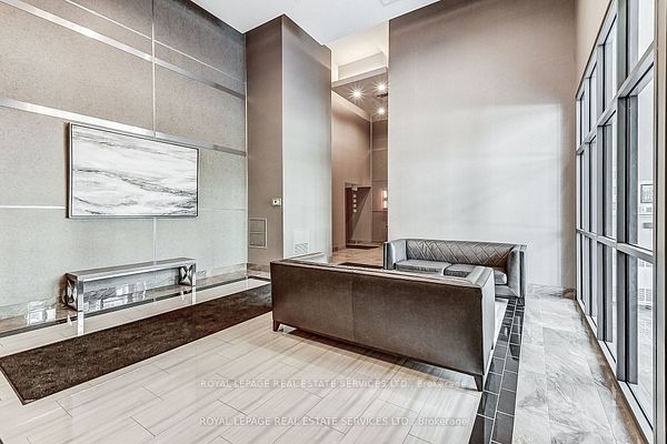 2490 Old Bronte Road 503 Property Photo 5
