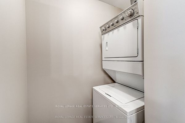 2490 Old Bronte Road 503 Property Photo 18