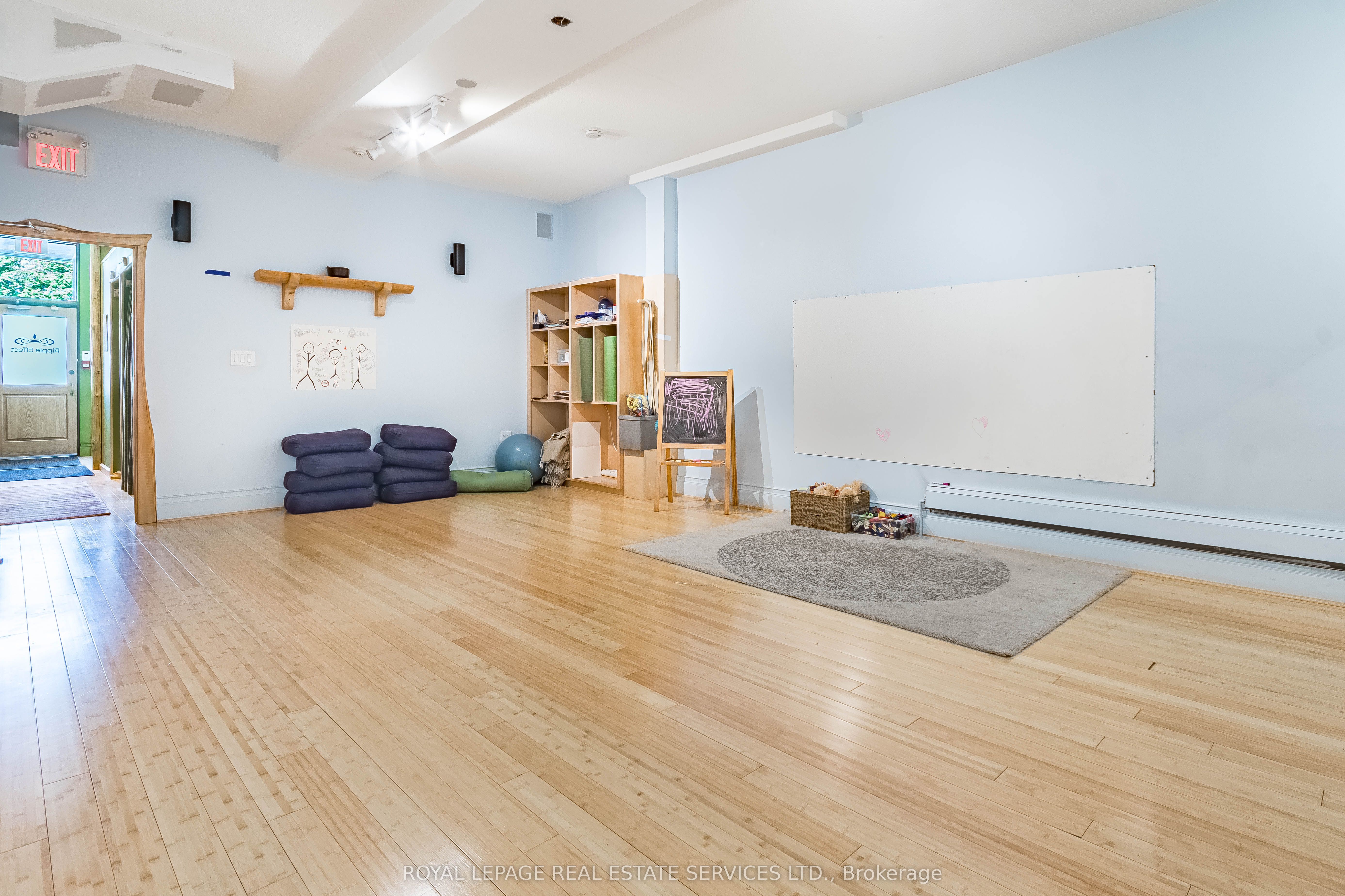 357 Jane Street Property Photo 8