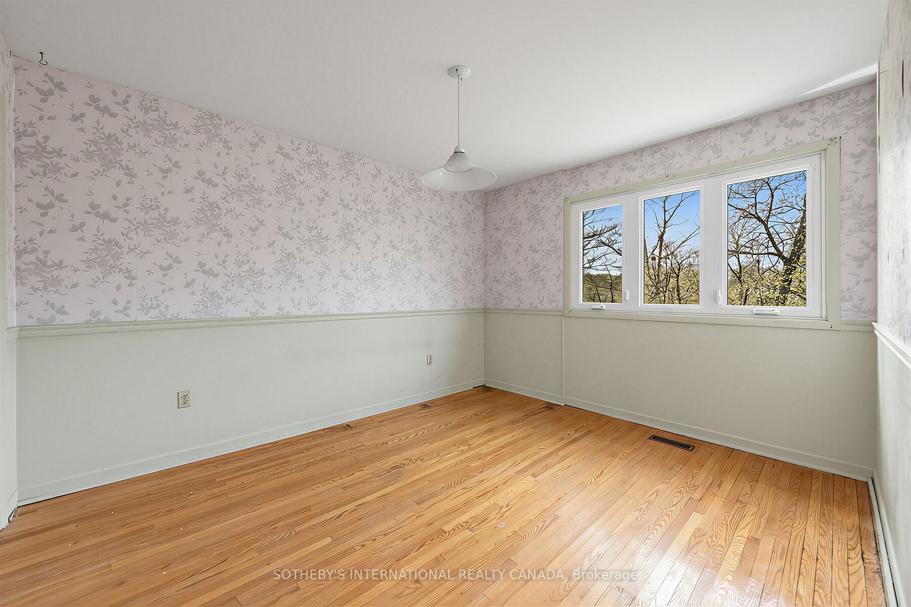 80 Ben Machree Drive Property Photo 17
