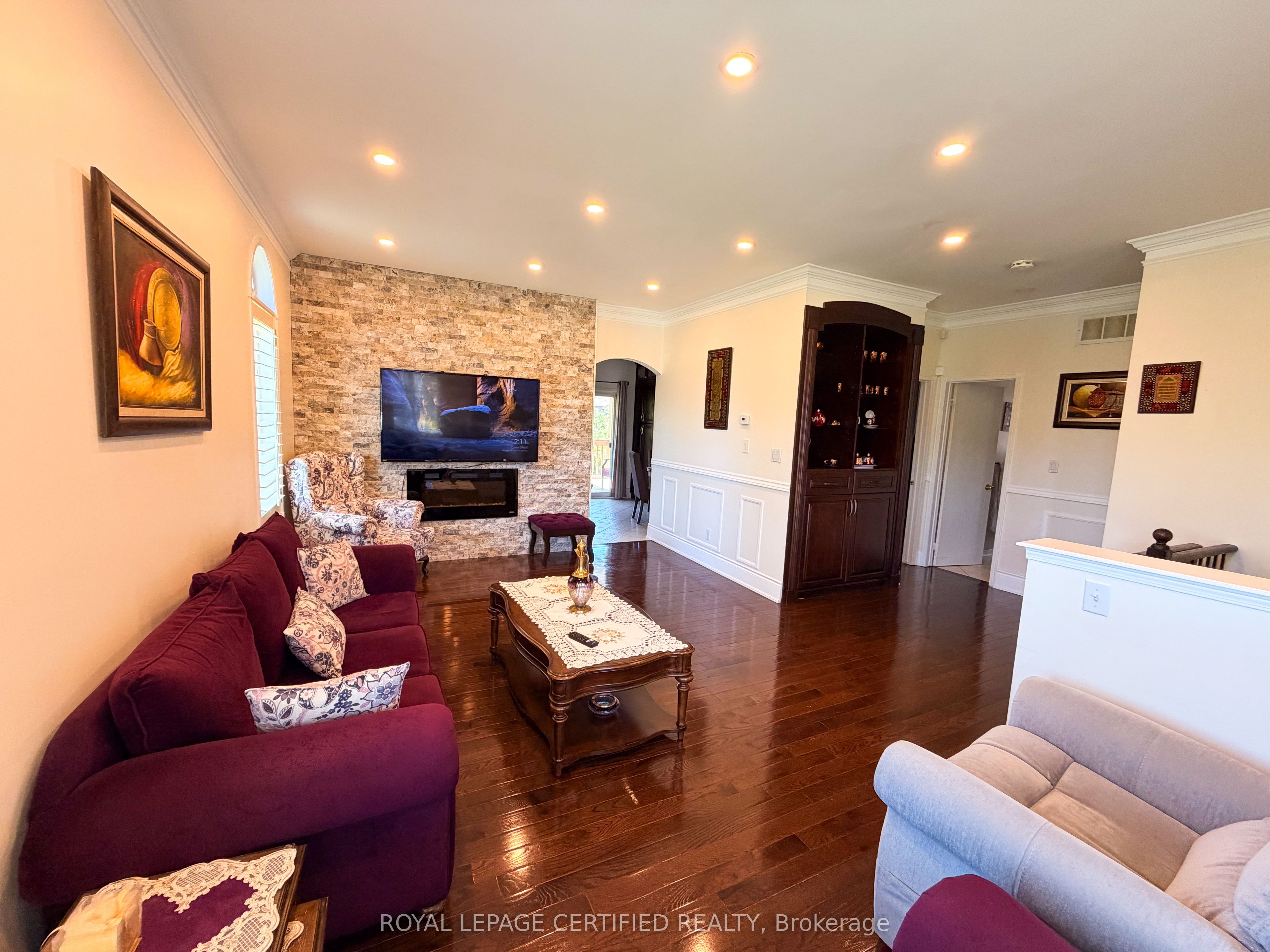 7349 Zinnia Place Property Photo 7