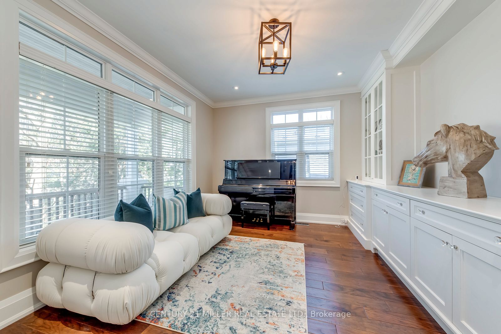 75 Charles Street Property Photo 5