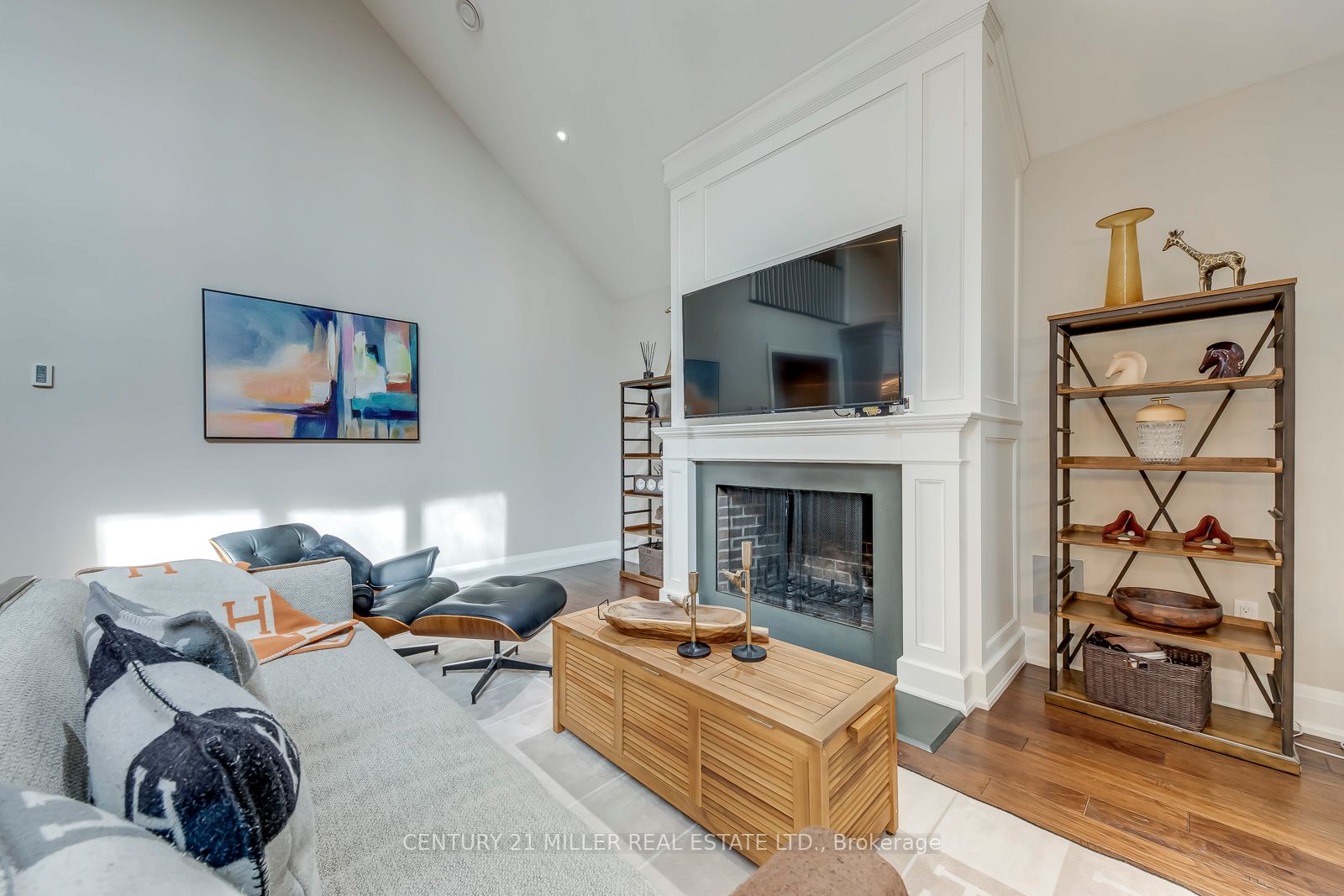 75 Charles Street Property Photo 10
