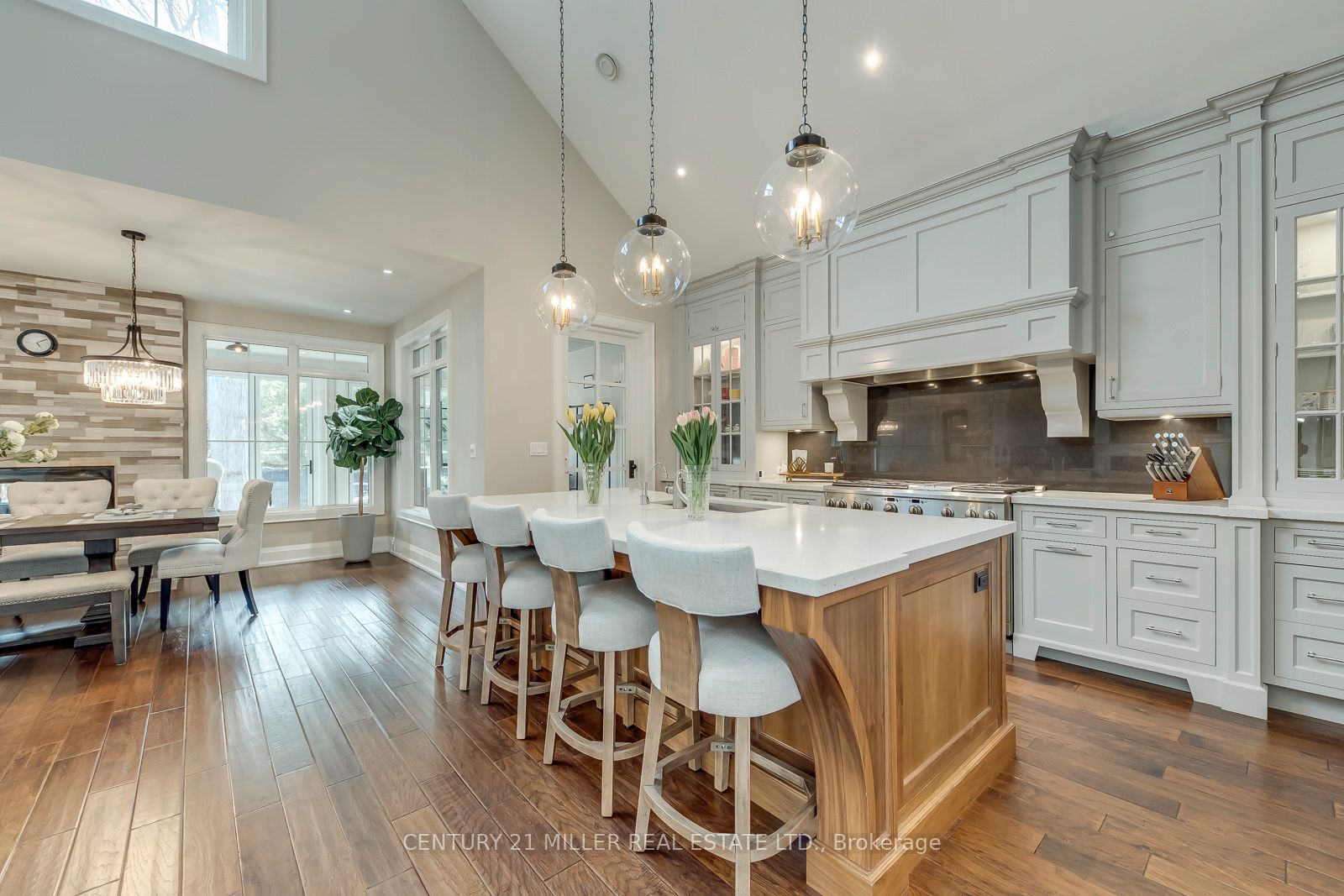 75 Charles Street Property Photo 11