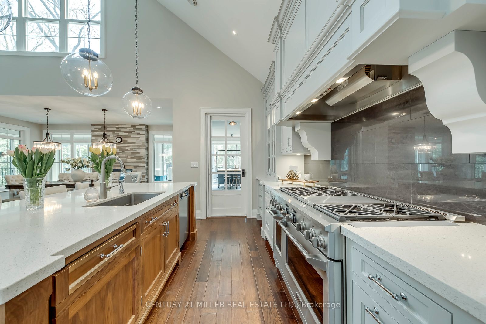 75 Charles Street Property Photo 13