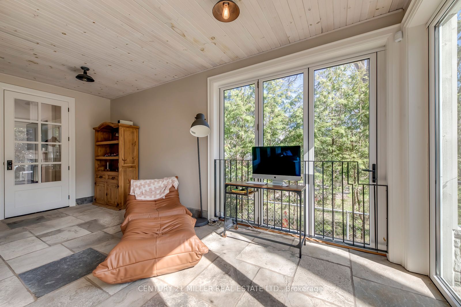 75 Charles Street Property Photo 17