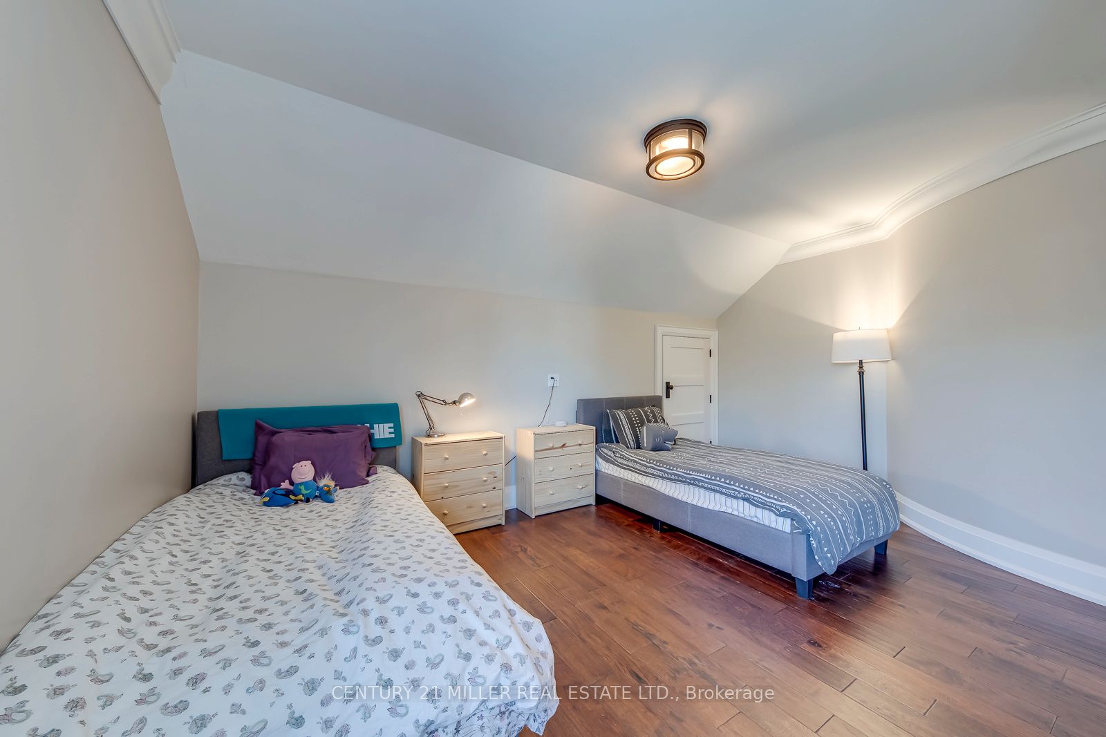 75 Charles Street Property Photo 31
