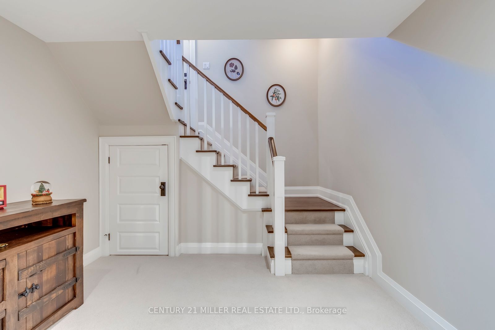 75 Charles Street Property Photo 33