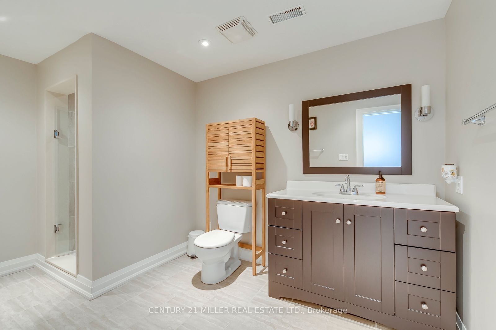 75 Charles Street Property Photo 37
