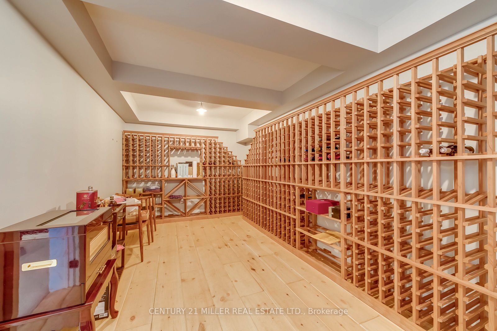 75 Charles Street Property Photo 38