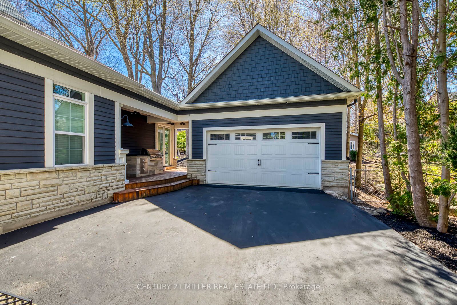 75 Charles Street Property Photo 40