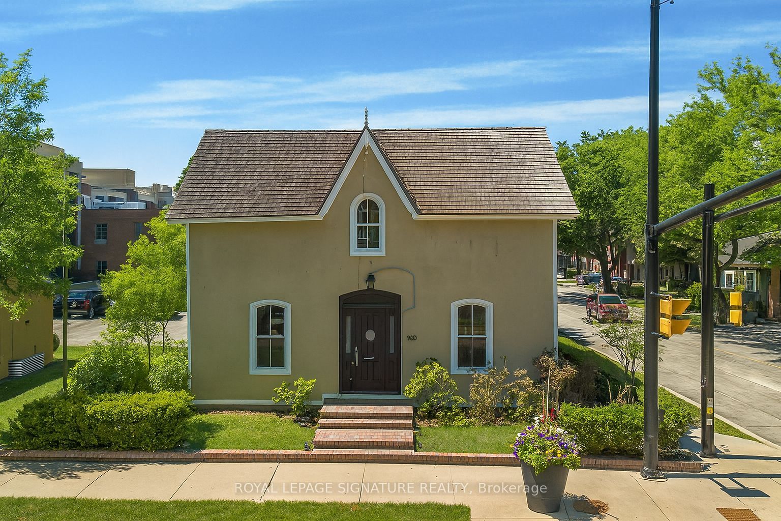 140 Trafalgar Road Property Photo 6