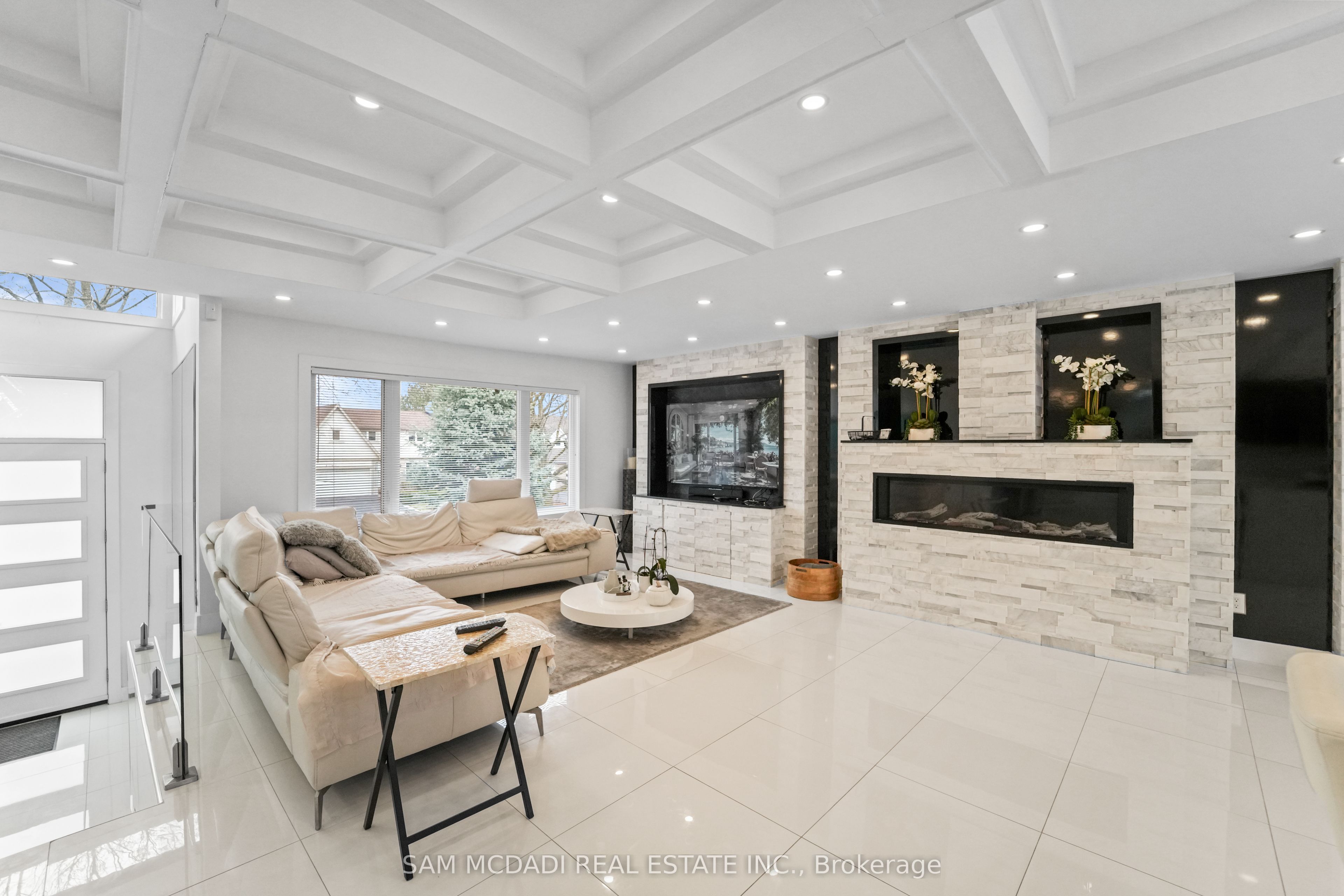 1434 Petrie Way Property Photo 15
