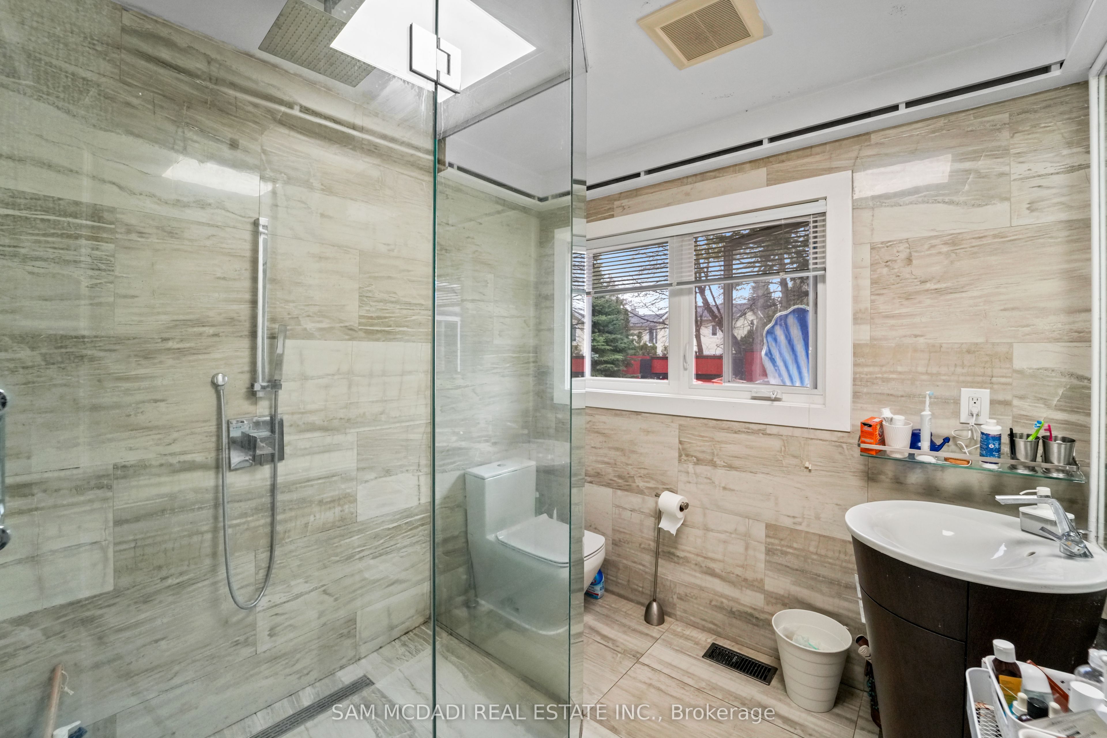 1434 Petrie Way Property Photo 23