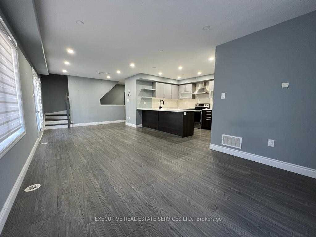 13 Golden Springs Drive Property Photo 7