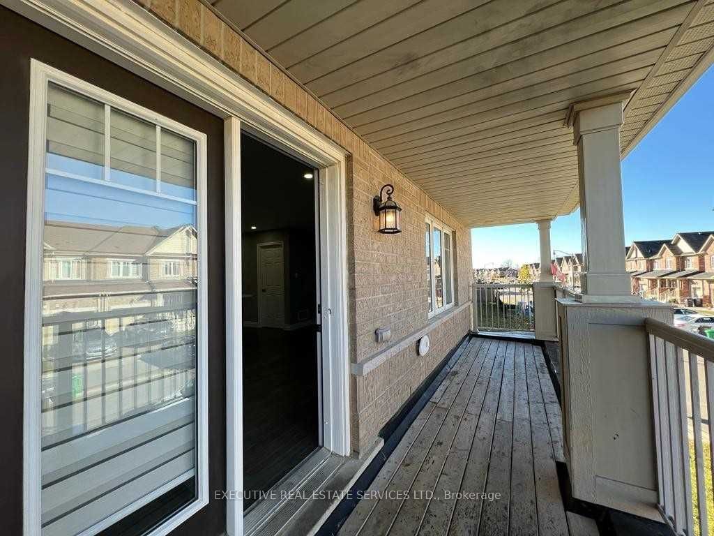 13 Golden Springs Drive Property Photo 8
