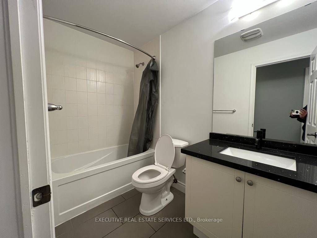 13 Golden Springs Drive Property Photo 15