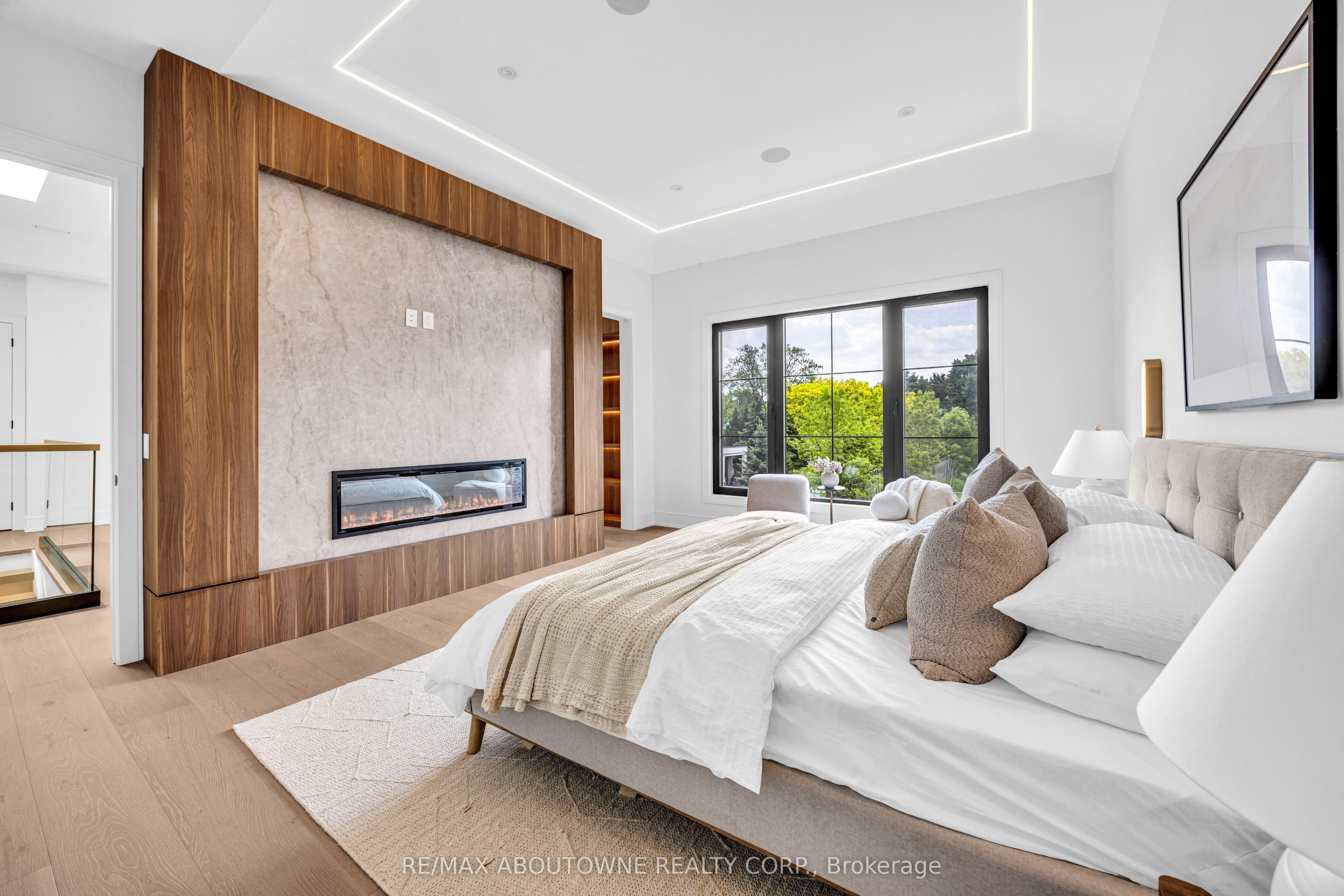 152 Third Line Property Photo 19