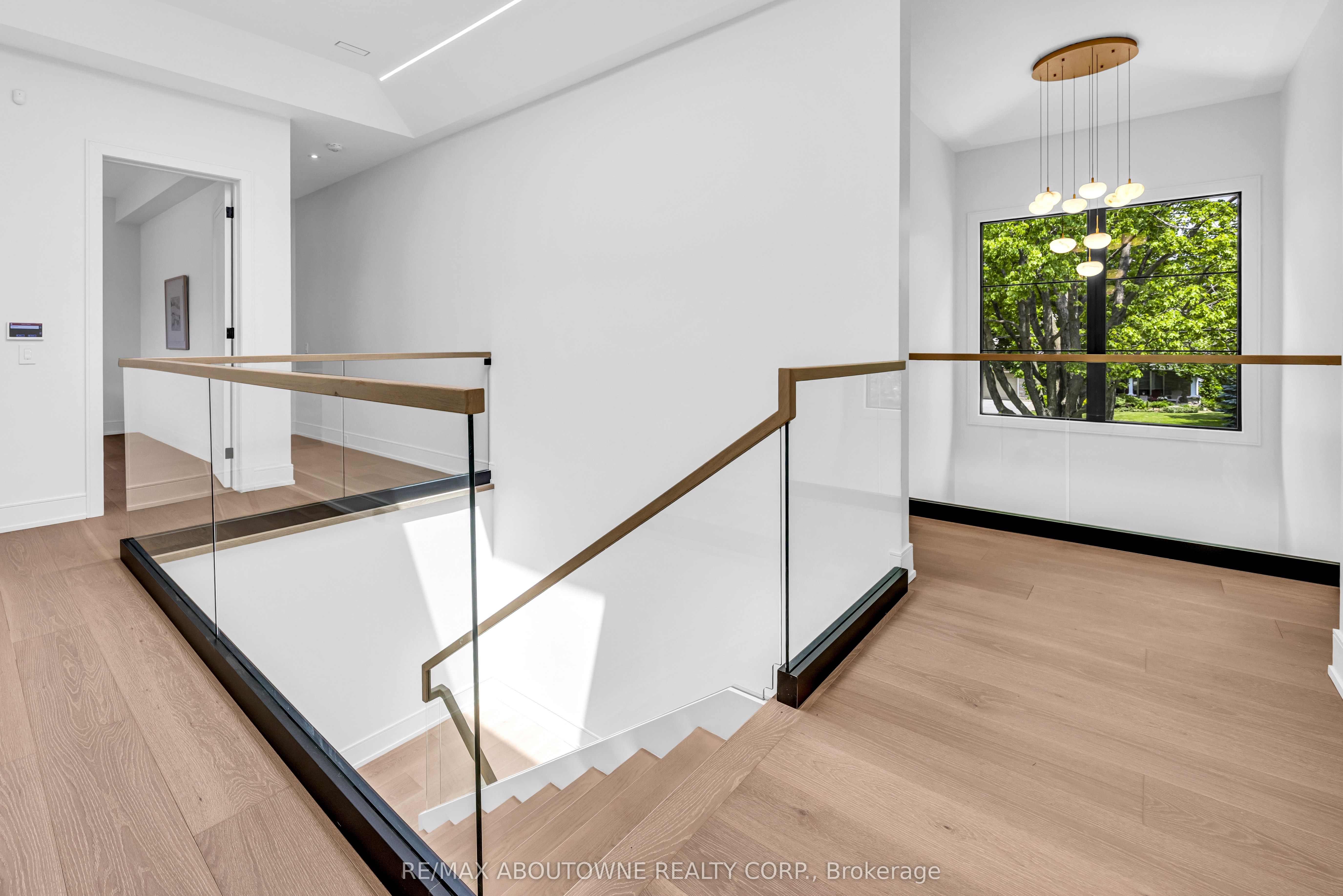 152 Third Line Property Photo 24