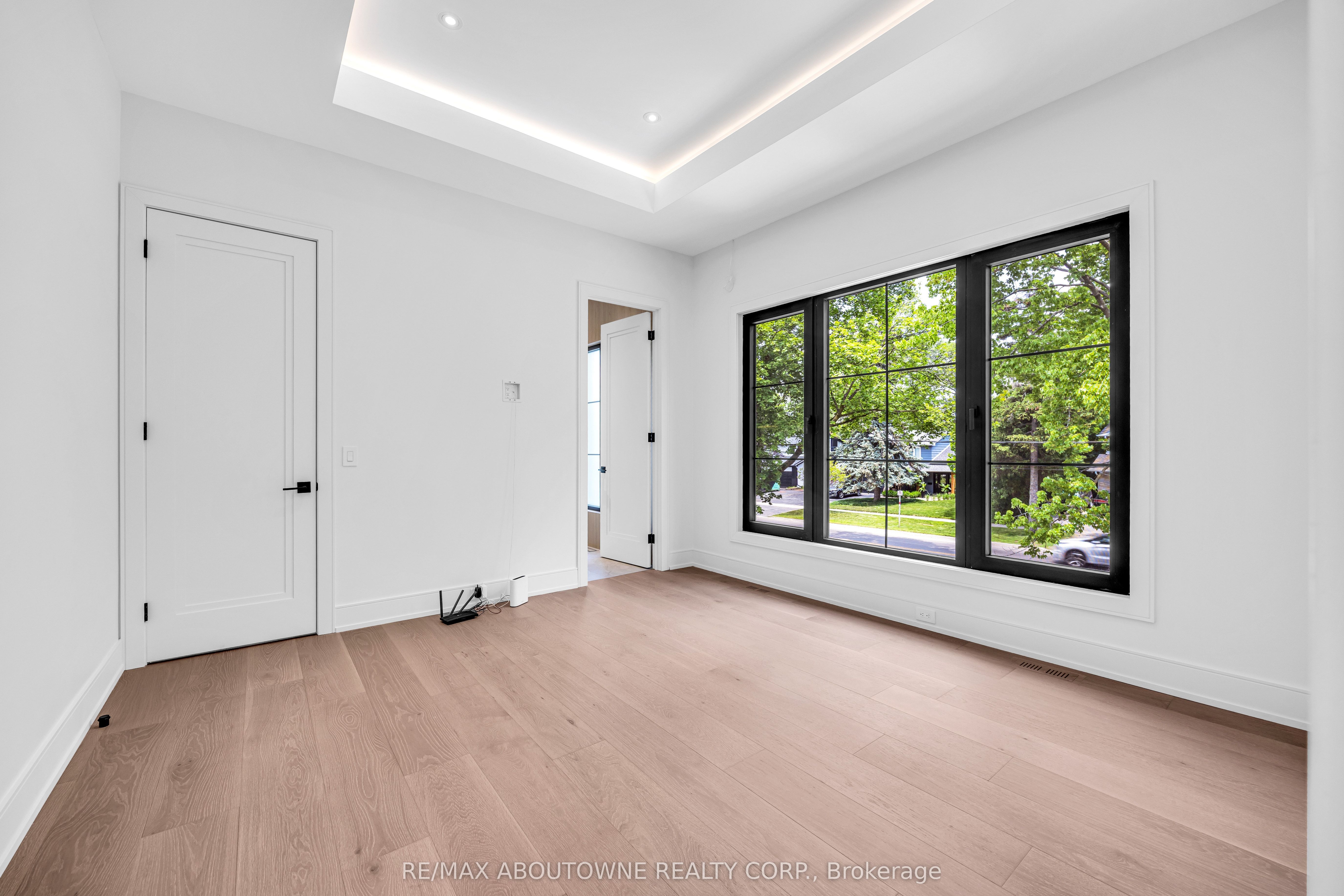 152 Third Line Property Photo 28