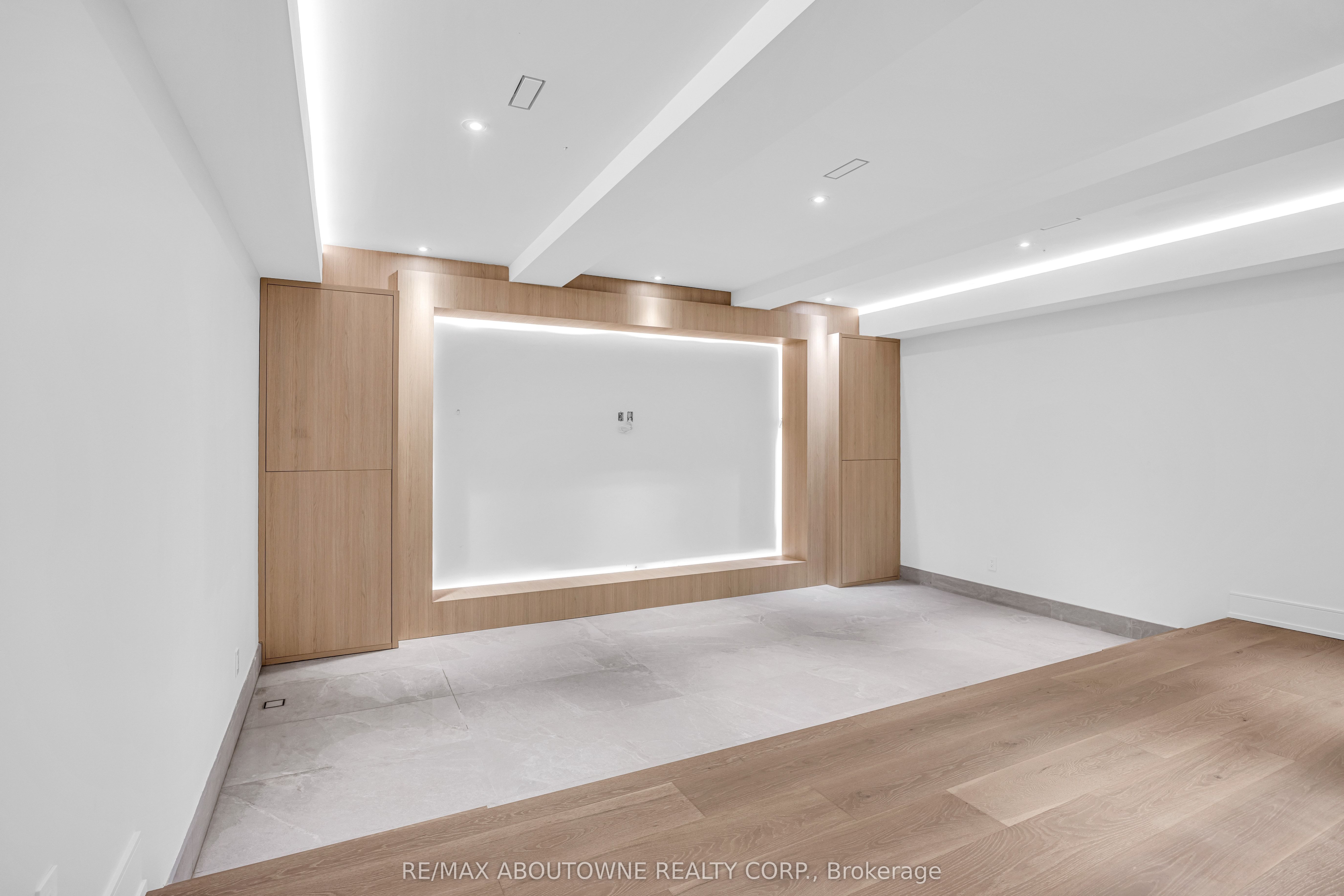 152 Third Line Property Photo 36