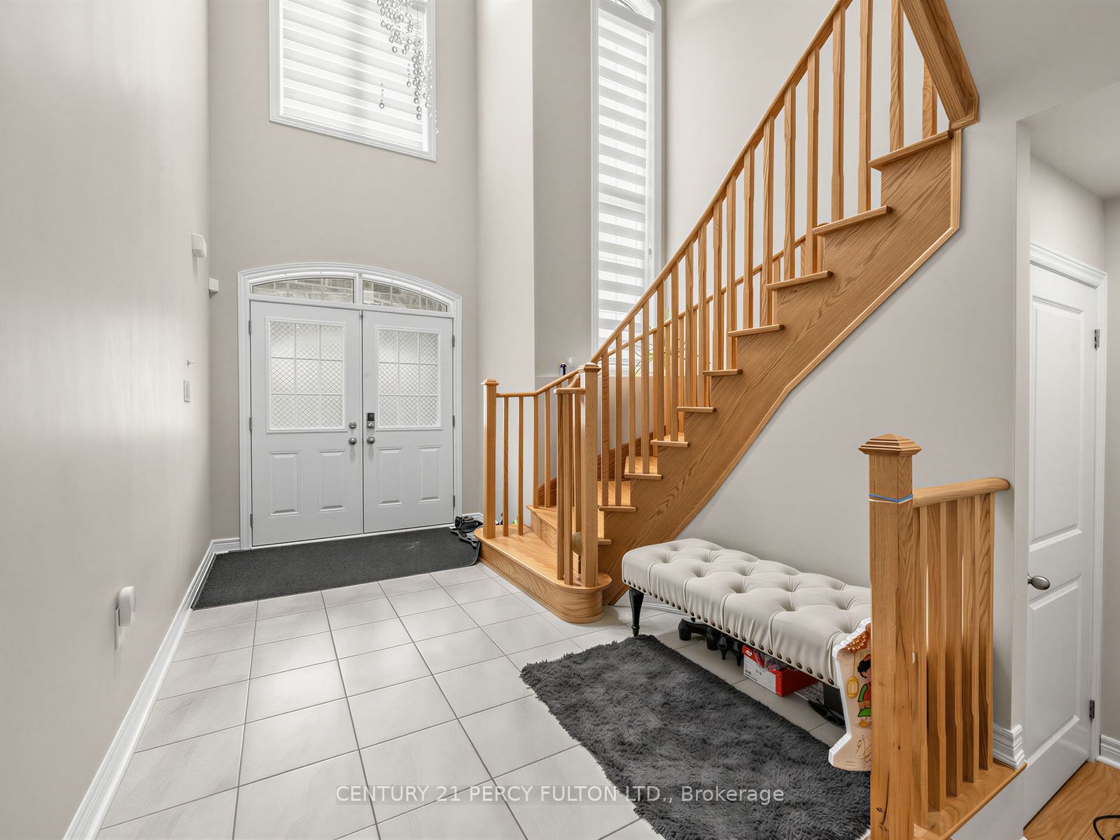 54 Farringdon Crescent Property Photo 1
