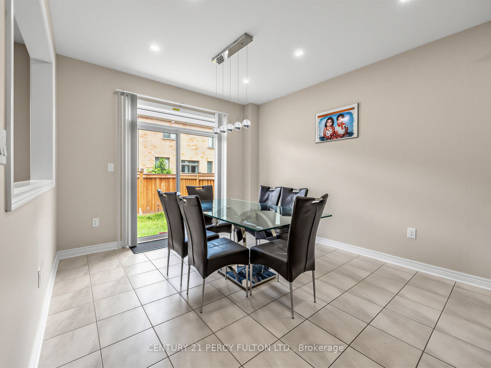 54 Farringdon Crescent Property Photo 5