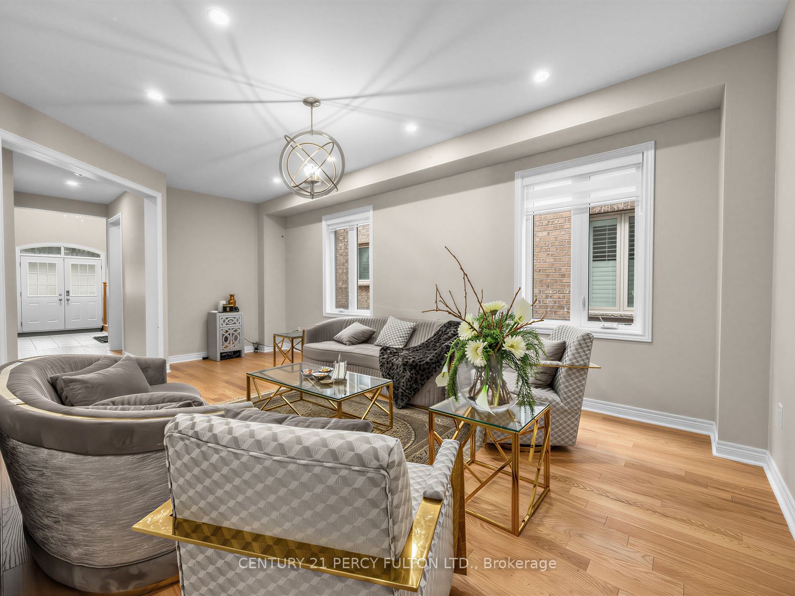 54 Farringdon Crescent Property Photo 7