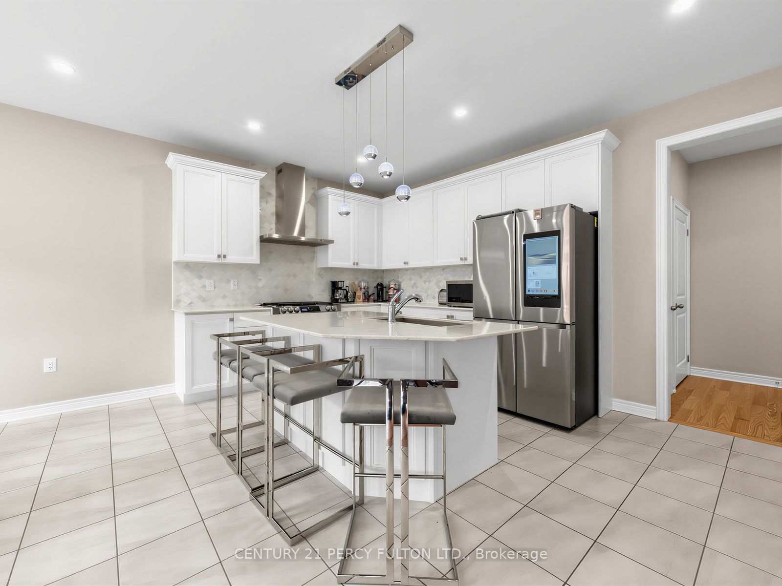 54 Farringdon Crescent Property Photo 11