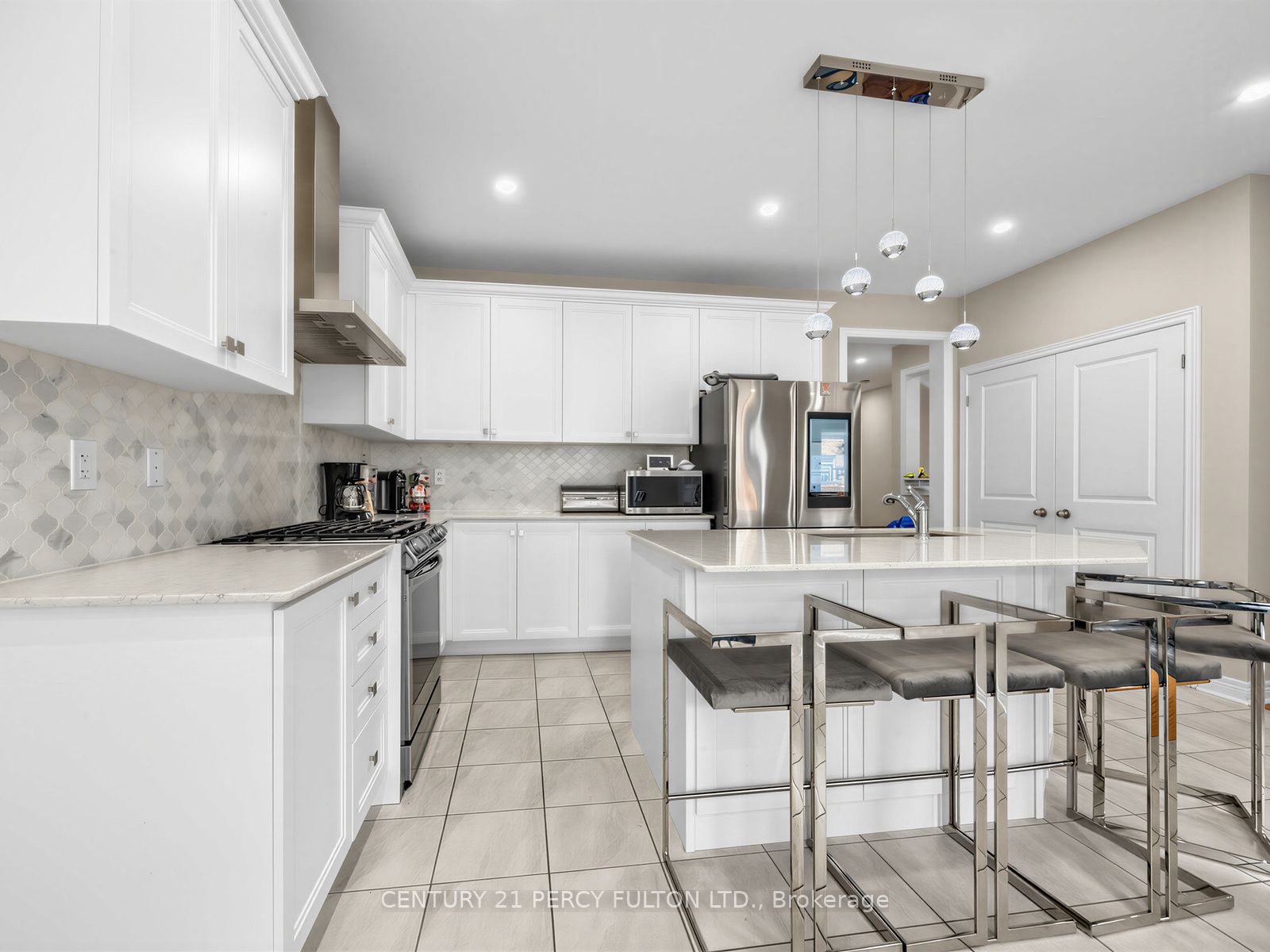 54 Farringdon Crescent Property Photo 14